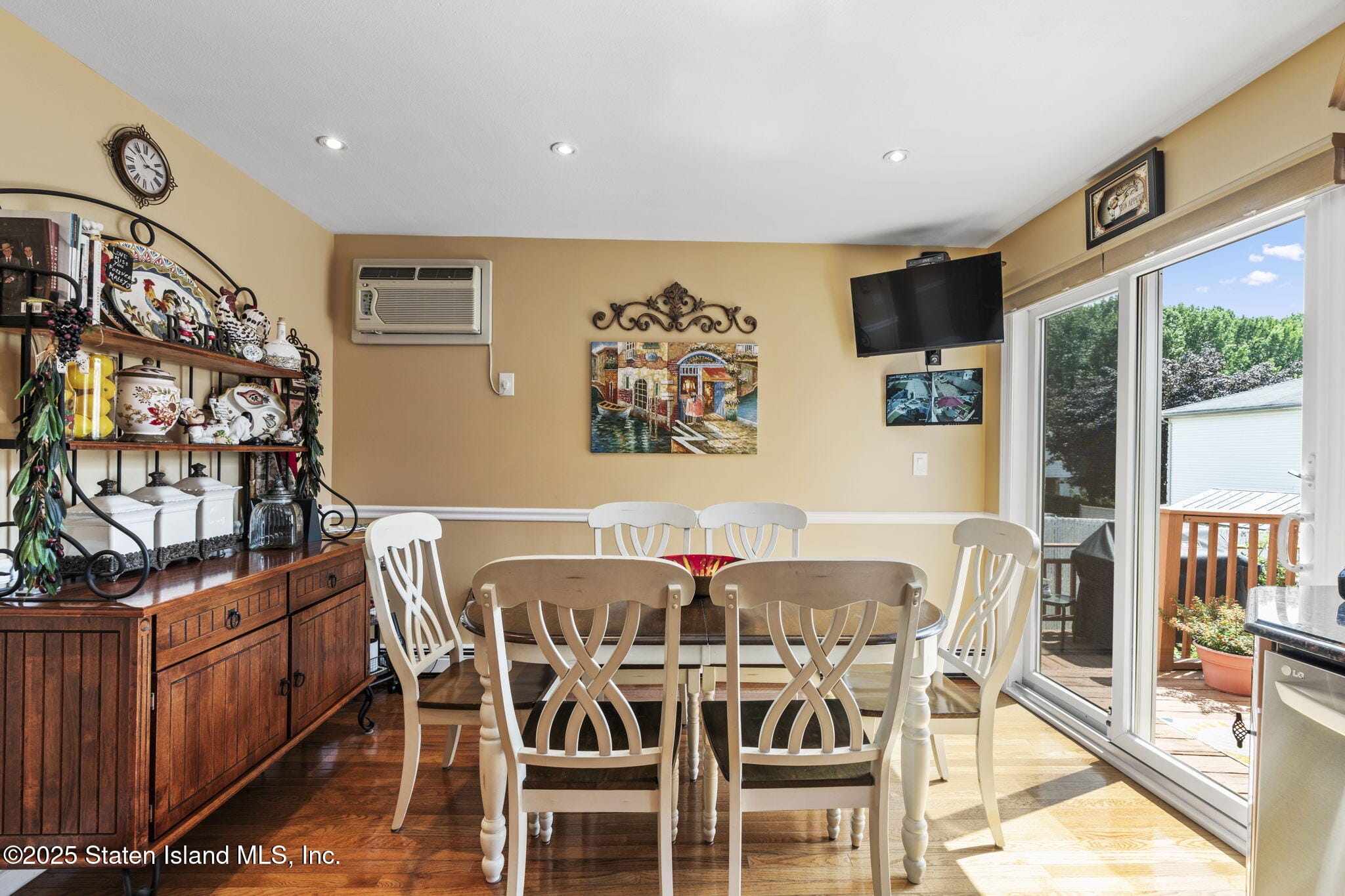 185 Woodrow Road, Staten Island, NY, 10312 image 9