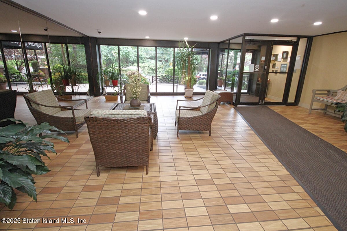 830 Howard Avenue 3-D, Staten Island, NY, 10301 image 6