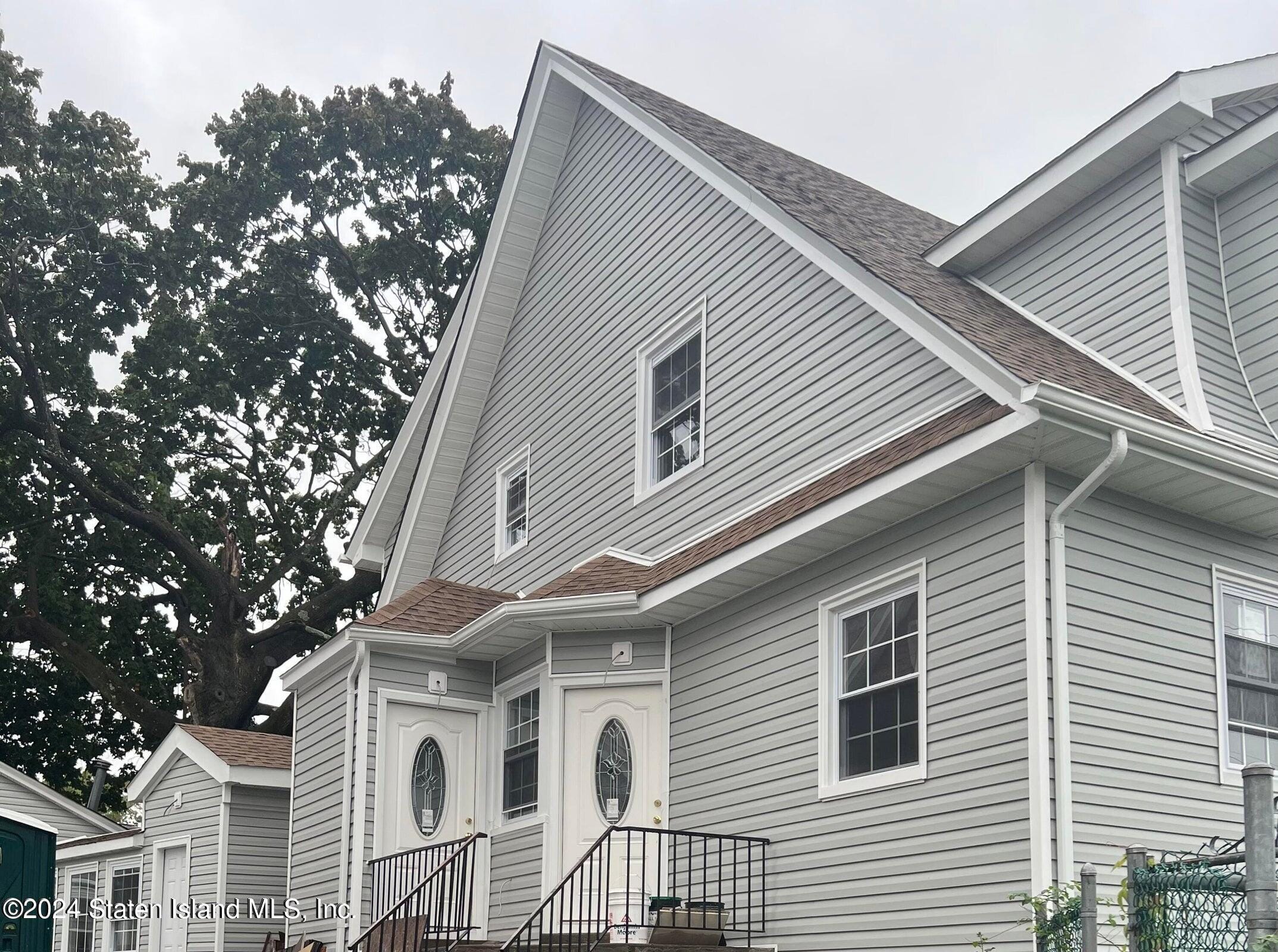 129 New Dorp Plaza Image 1