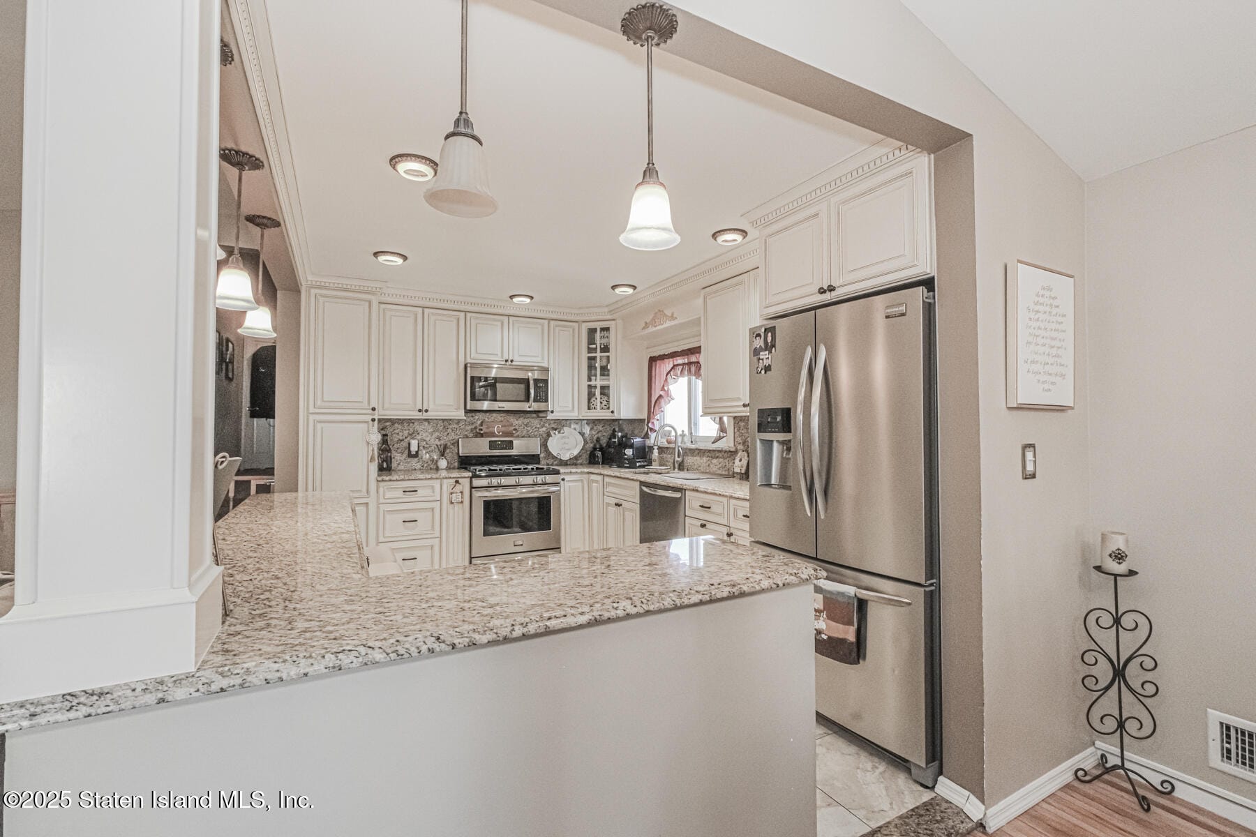 94 Gary Place, Staten Island, NY, 10314 image 11