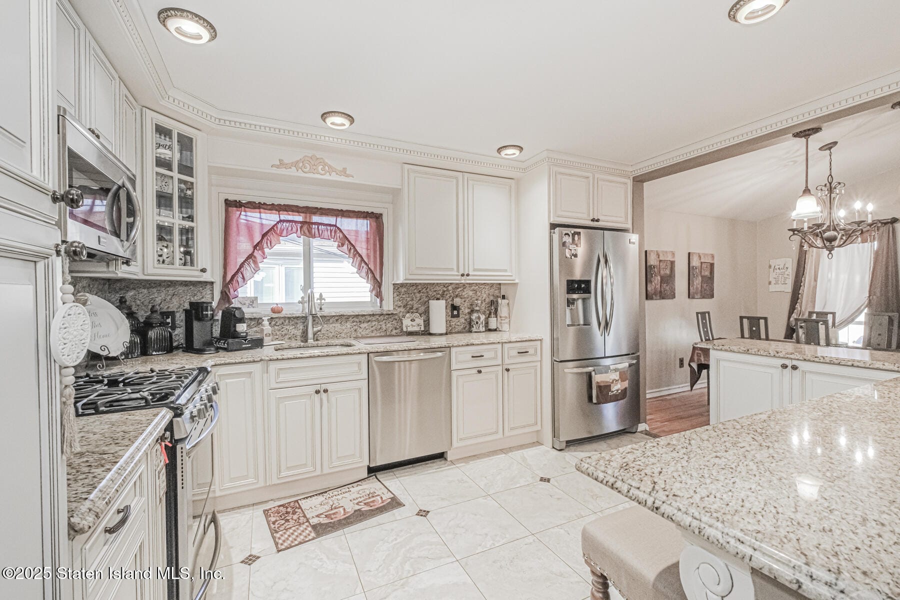 94 Gary Place, Staten Island, NY, 10314 image 12