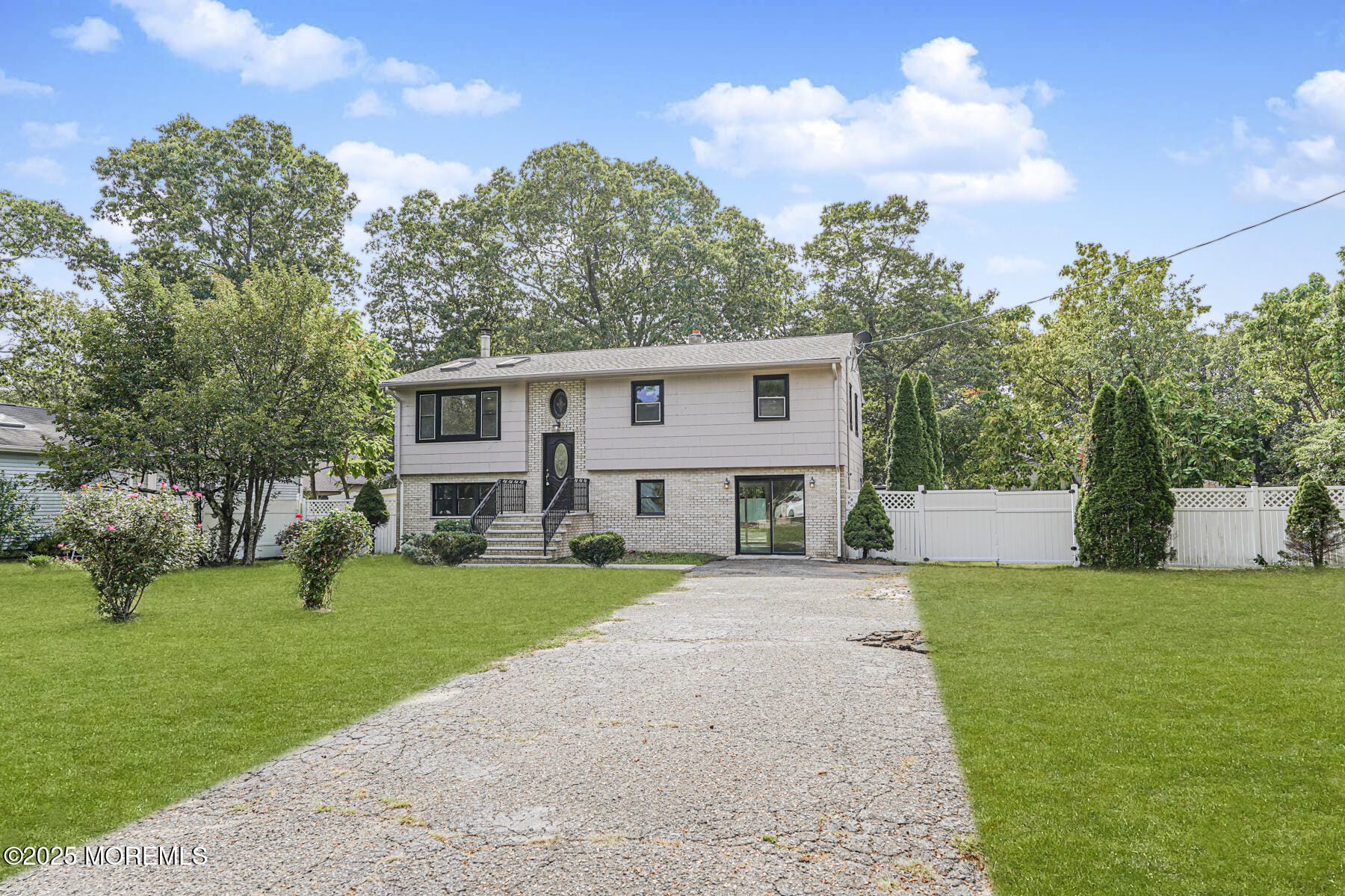 1491 Davidson Avenue Image 2