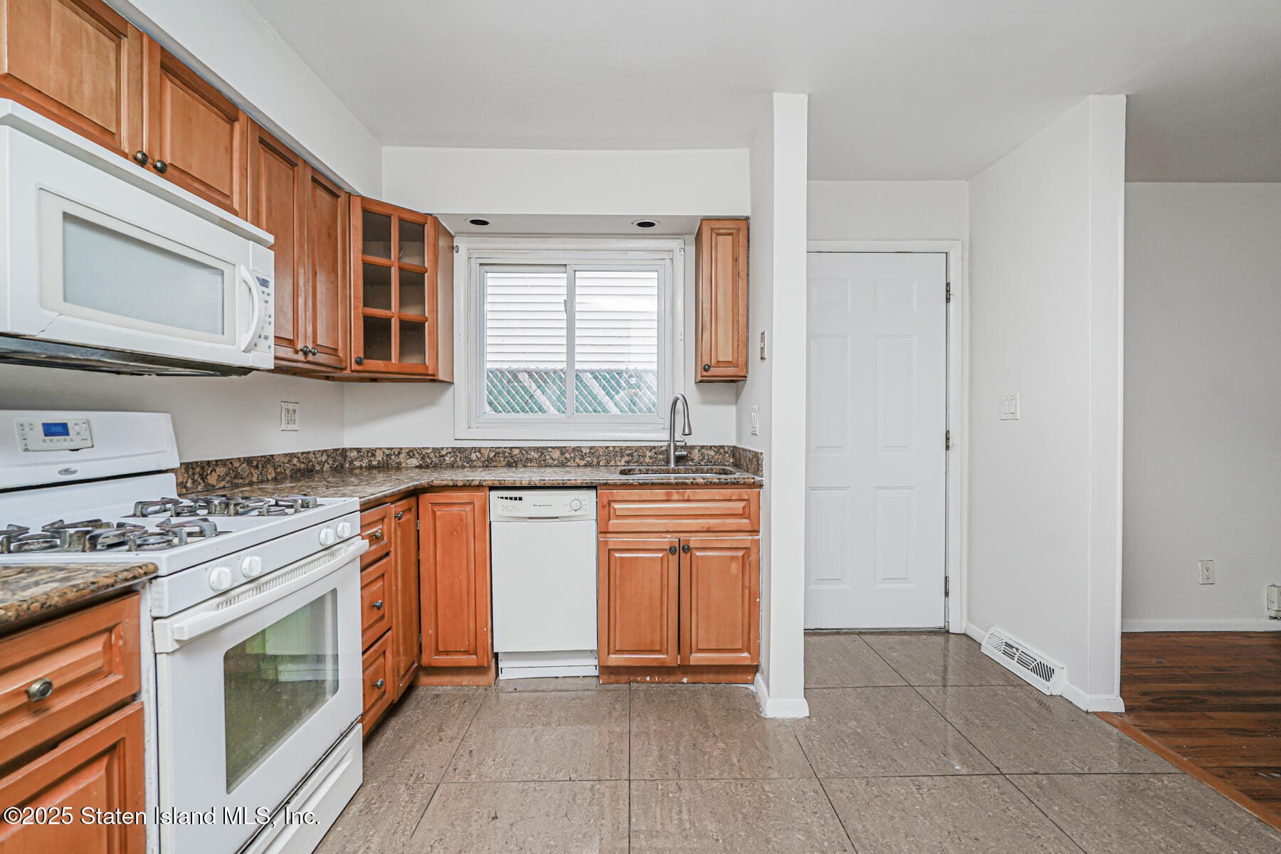 26 Benton Court, Staten Island, NY, 10306 image 20