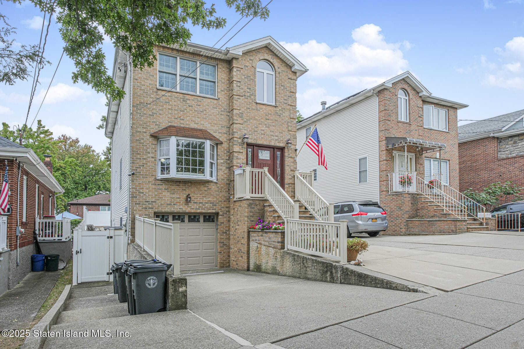 122 Guyon Avenue Image 2