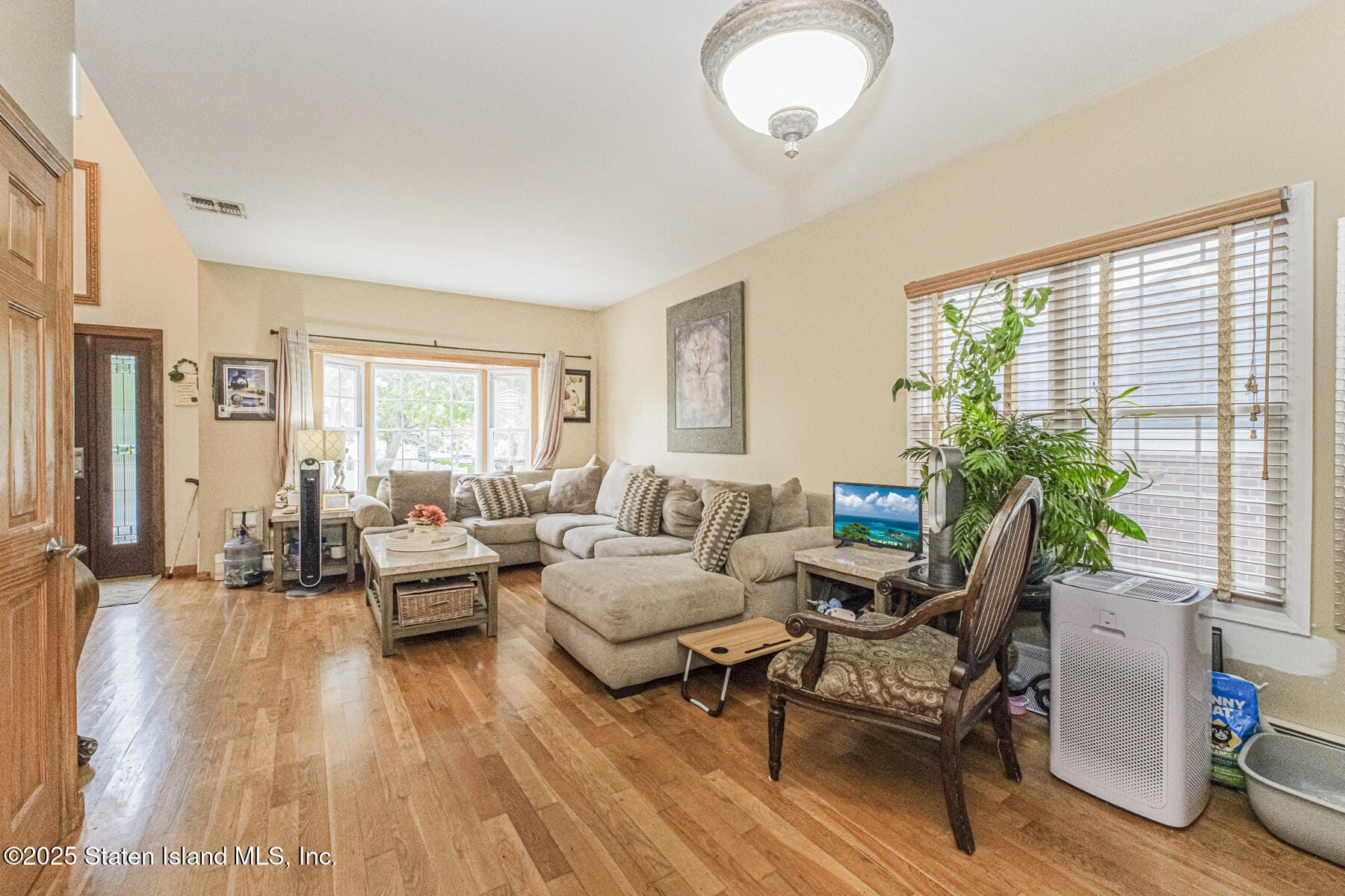 122 Guyon Avenue Image 5