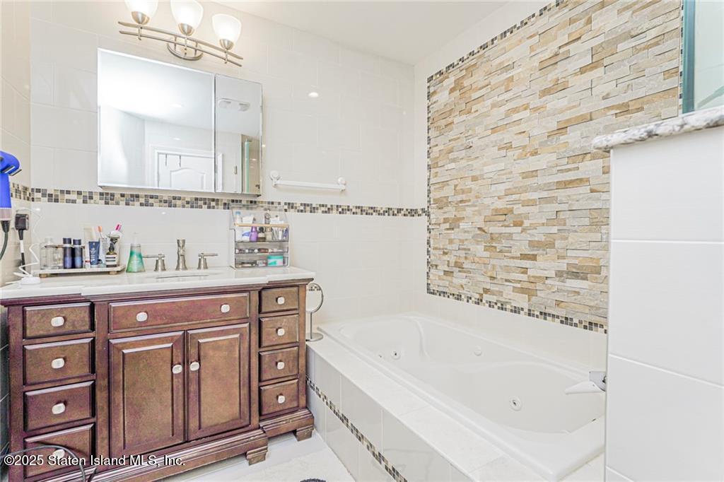 68 Kensington Avenue, Staten Island, NY, 10305 image 21