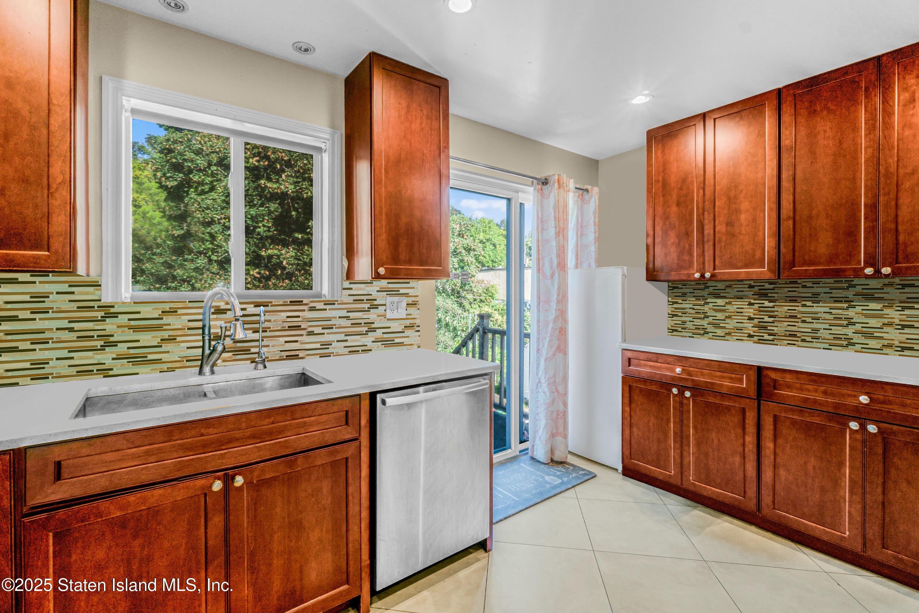 23 Deirdre Court, Staten Island, NY, 10304 image 8