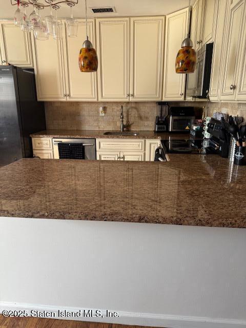 924 Armstrong Avenue 2-3 Image 3