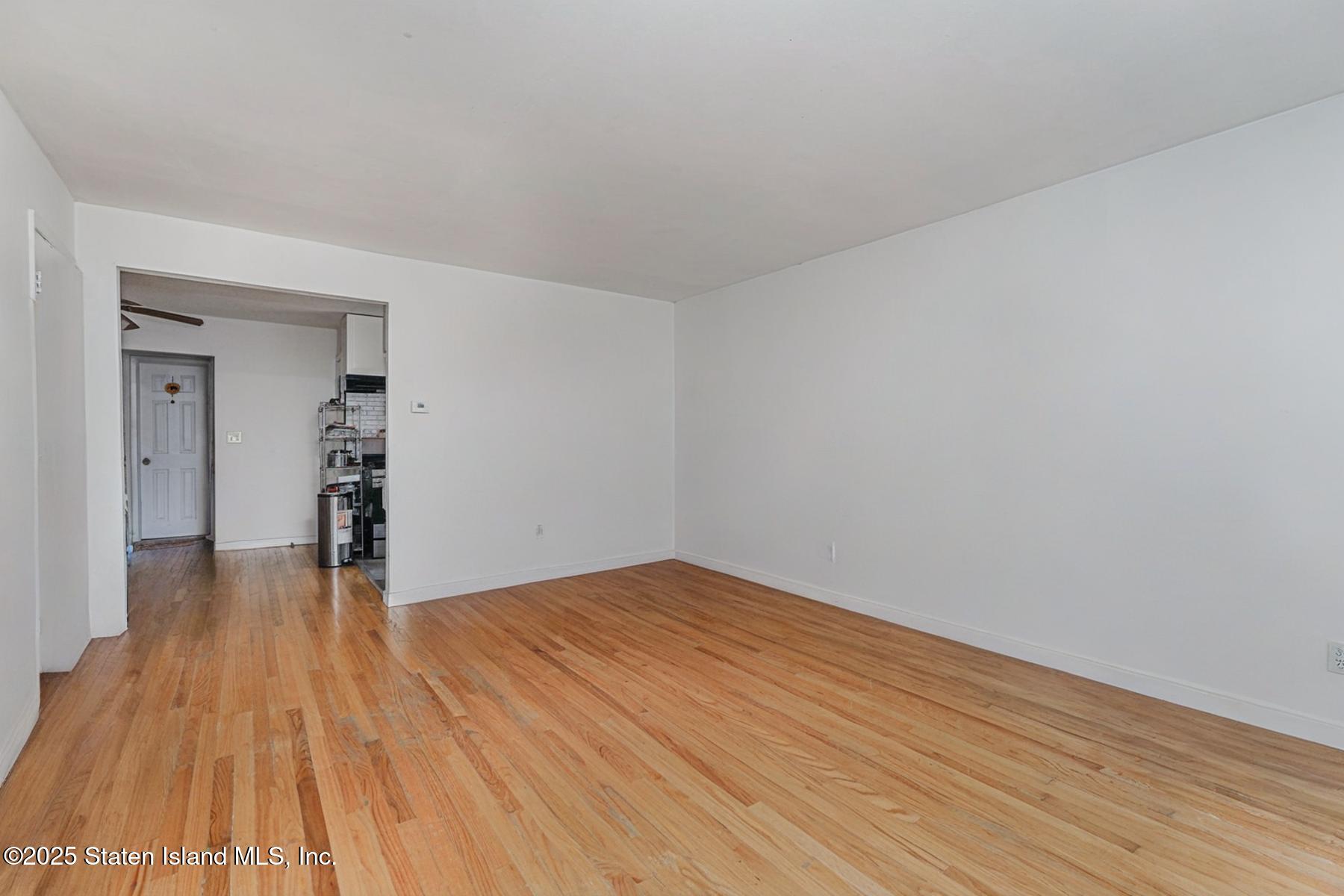 124 Van Cortlandt Avenue, Staten Island, NY, 10301 image 18