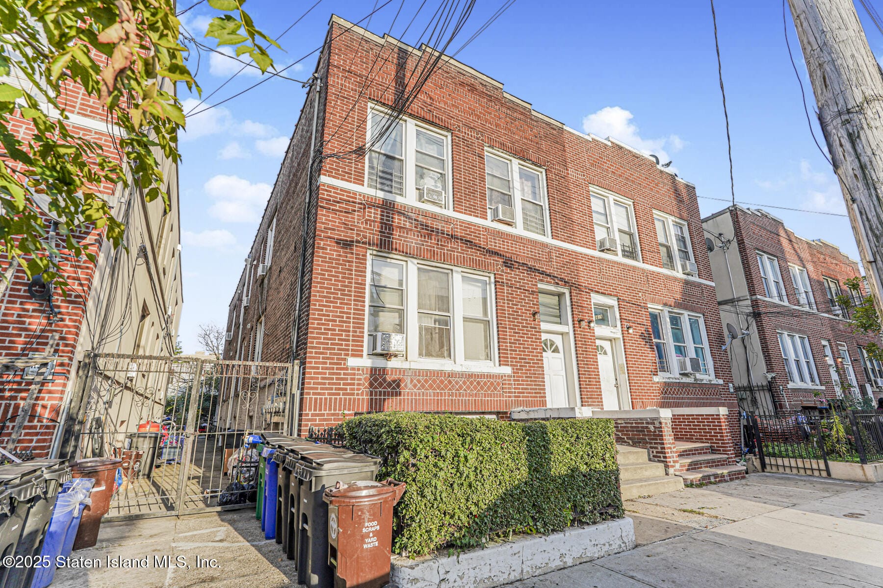 2817 W 20th Street Image 2