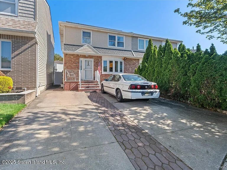 29 Ashwood Court Court, Staten Island, NY, 10308