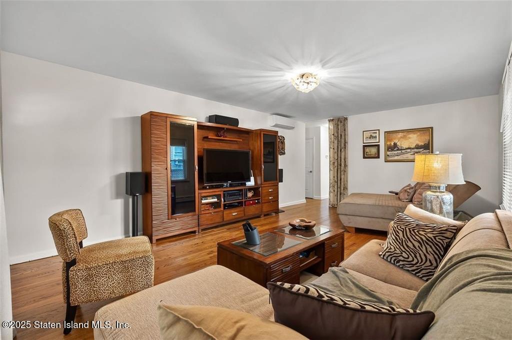 109 10th Street Image 4