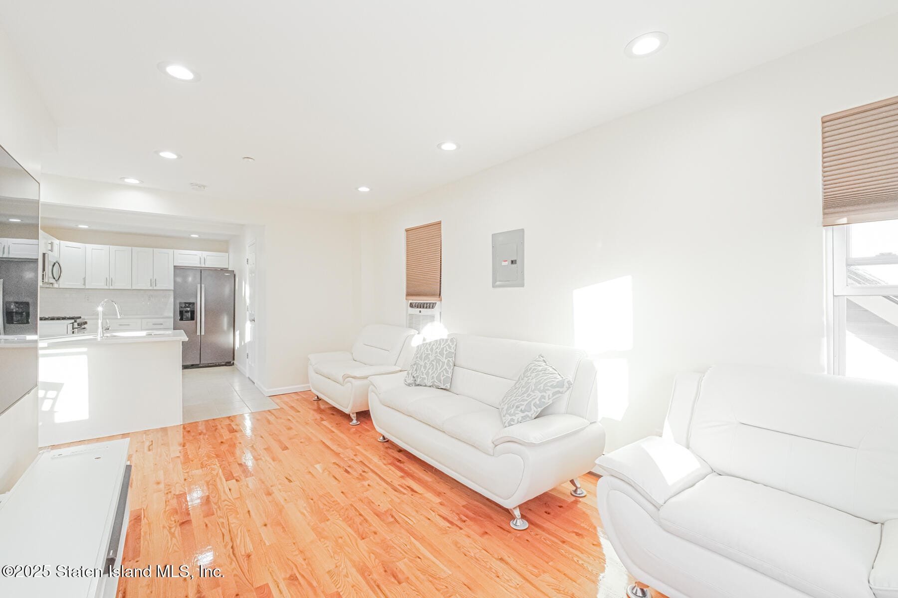 43 Maple Terrace Image 3