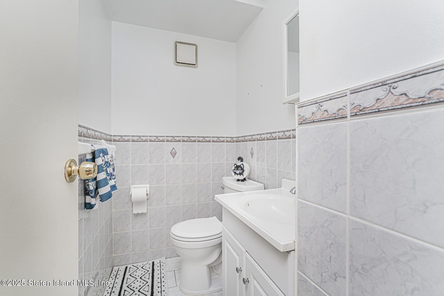 98 N Railroad Avenue, Staten Island, NY, 10304 image 9