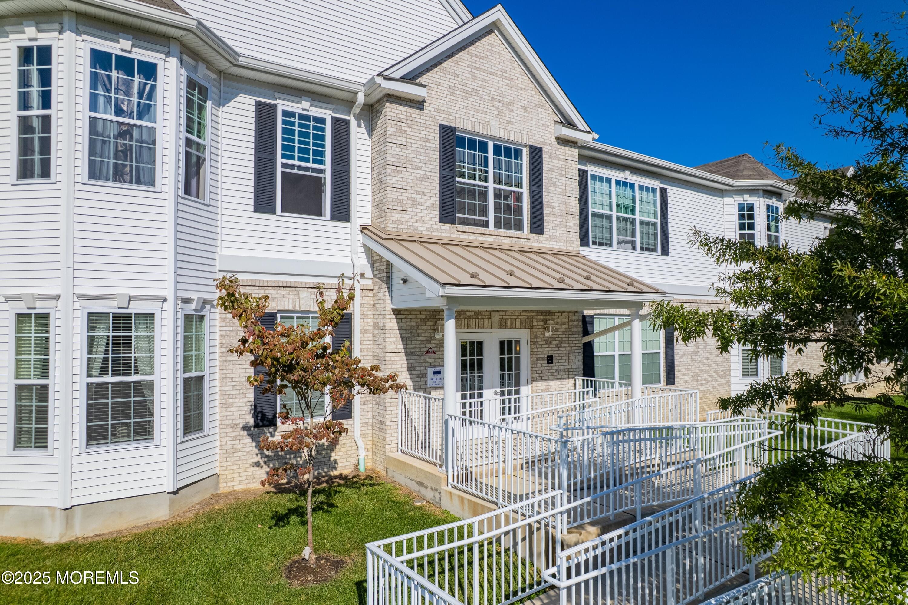 115 Canterbury Lane Image 3