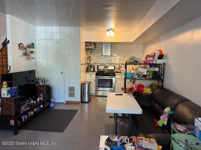 691 Elbe Avenue, Staten Island, NY, 10304 image 8