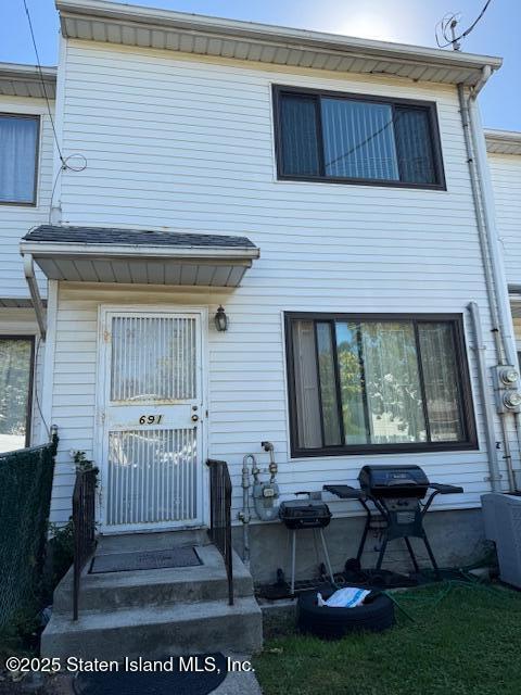 691 Elbe Avenue, Staten Island, NY, 10304