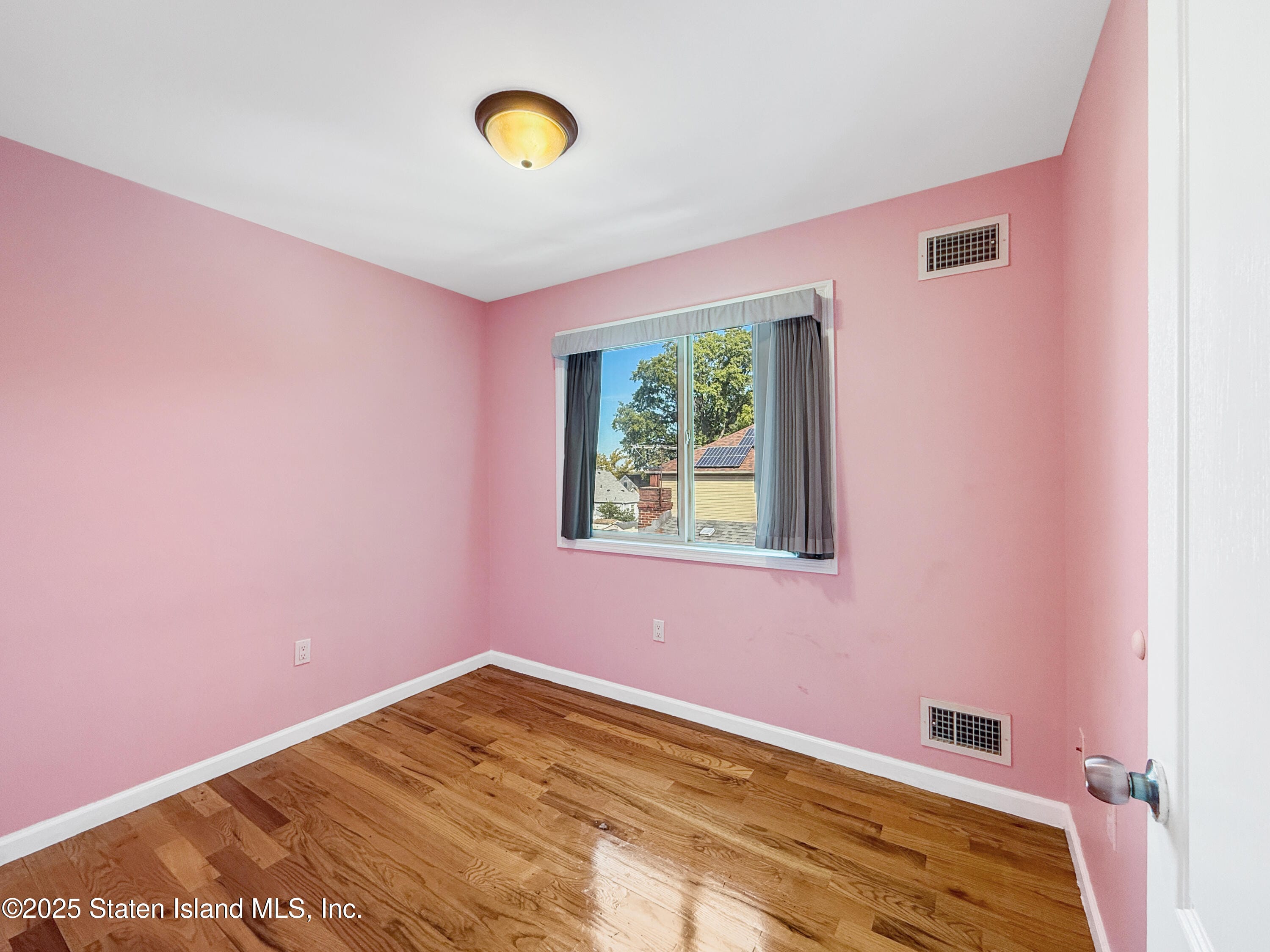 592 Woolley Avenue, Staten Island, NY, 10314 image 13