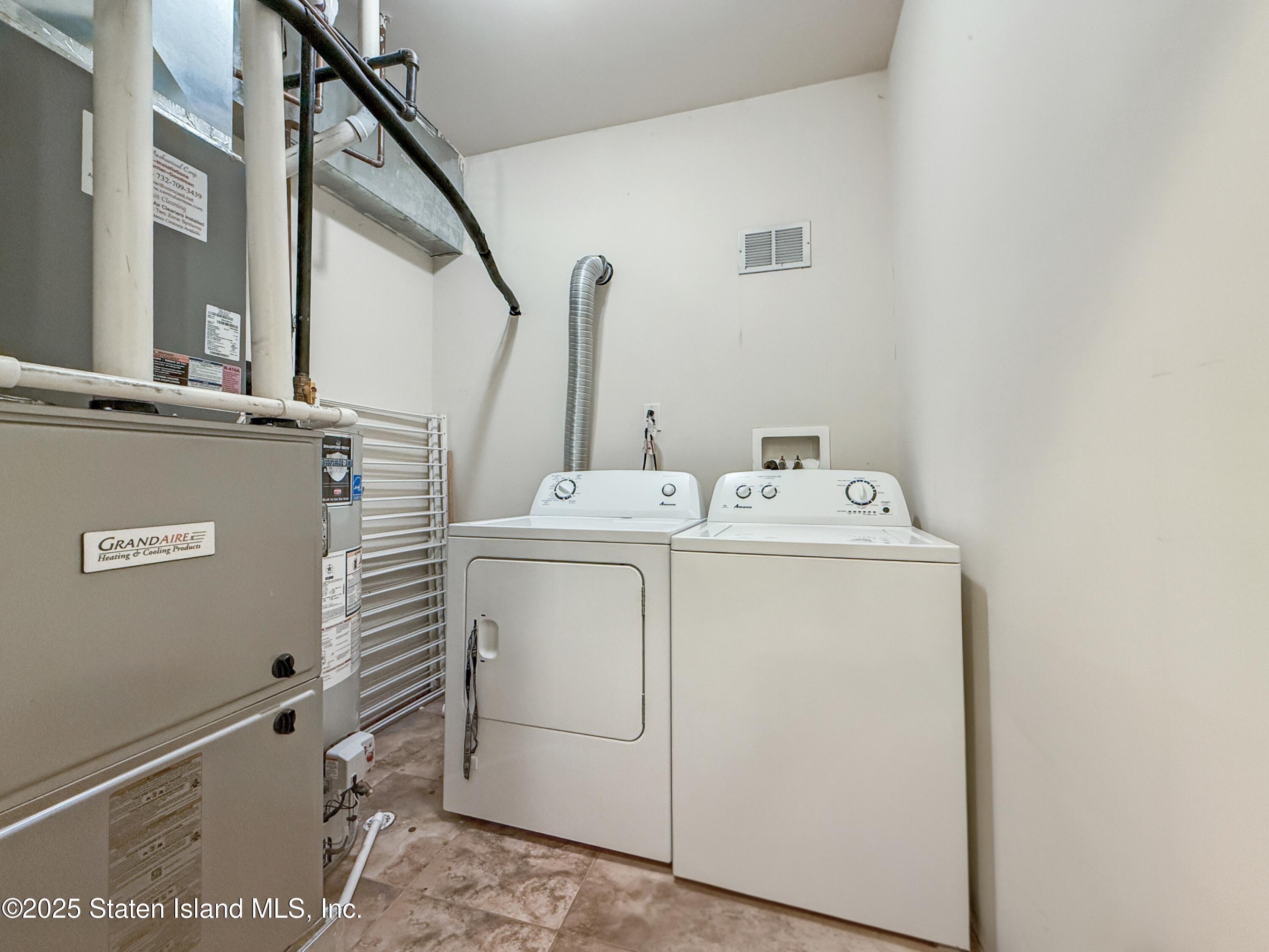 592 Woolley Avenue, Staten Island, NY, 10314 image 18