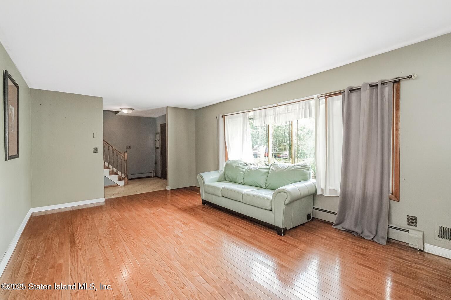 267 Bennett Avenue Image 4