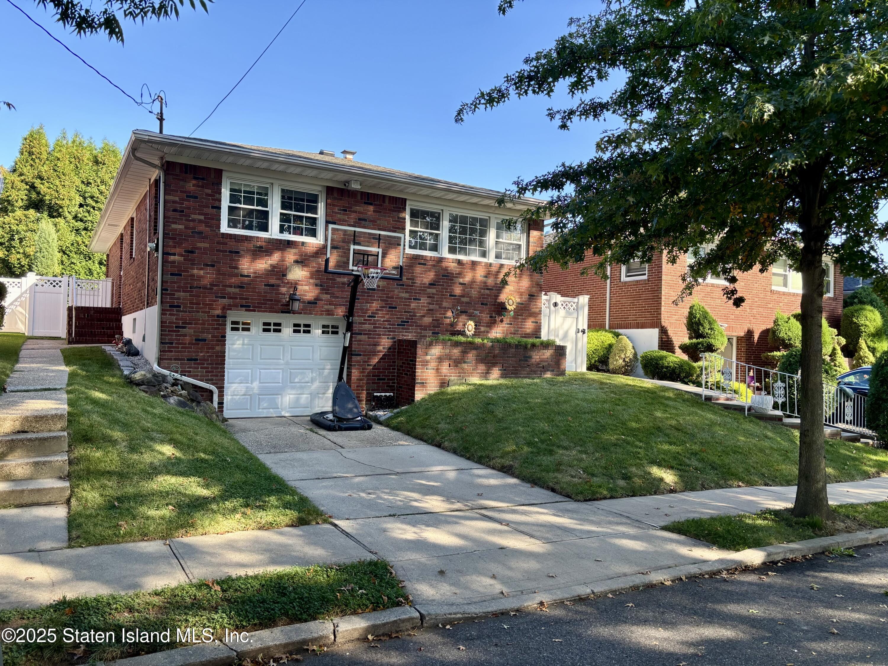 751 Oakland Avenue Image 1