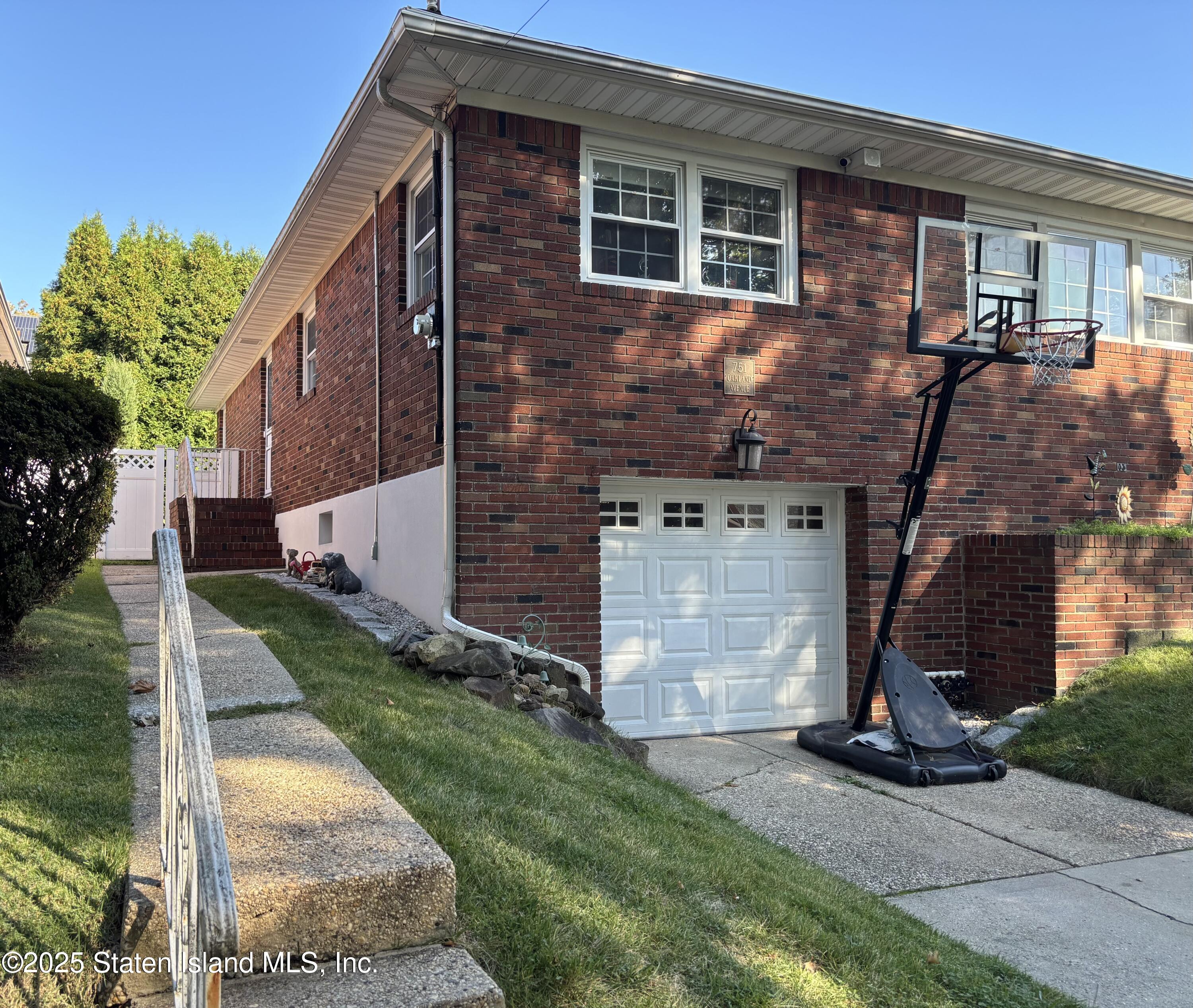 751 Oakland Avenue Image 2