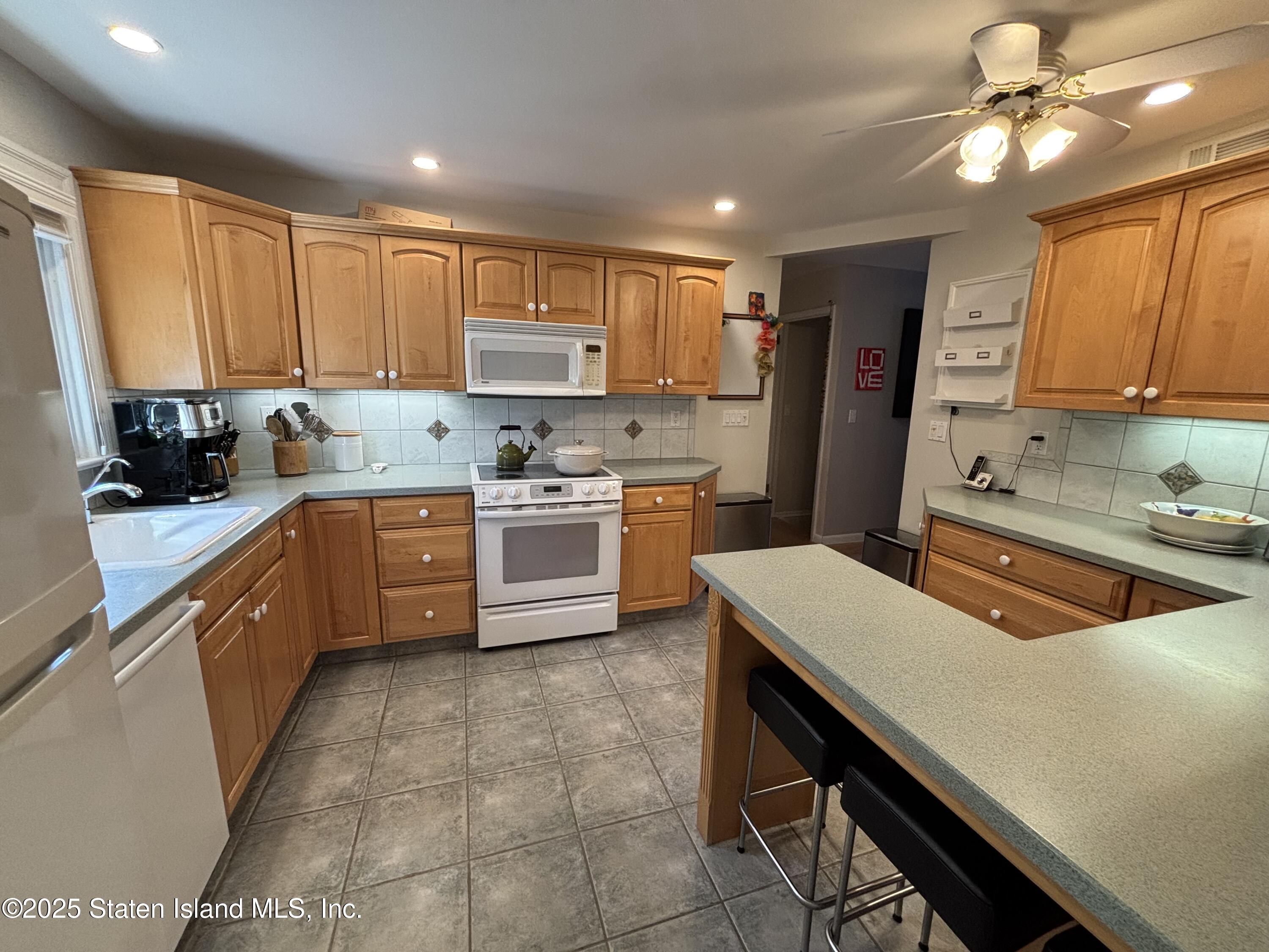 751 Oakland Avenue Image 4