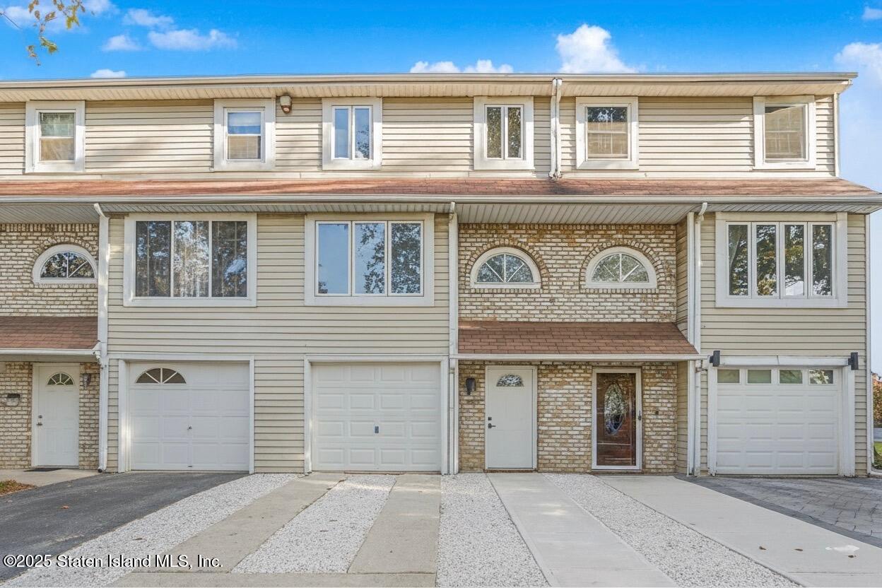 23 Caswell Lane, Staten Island, NY, 10314