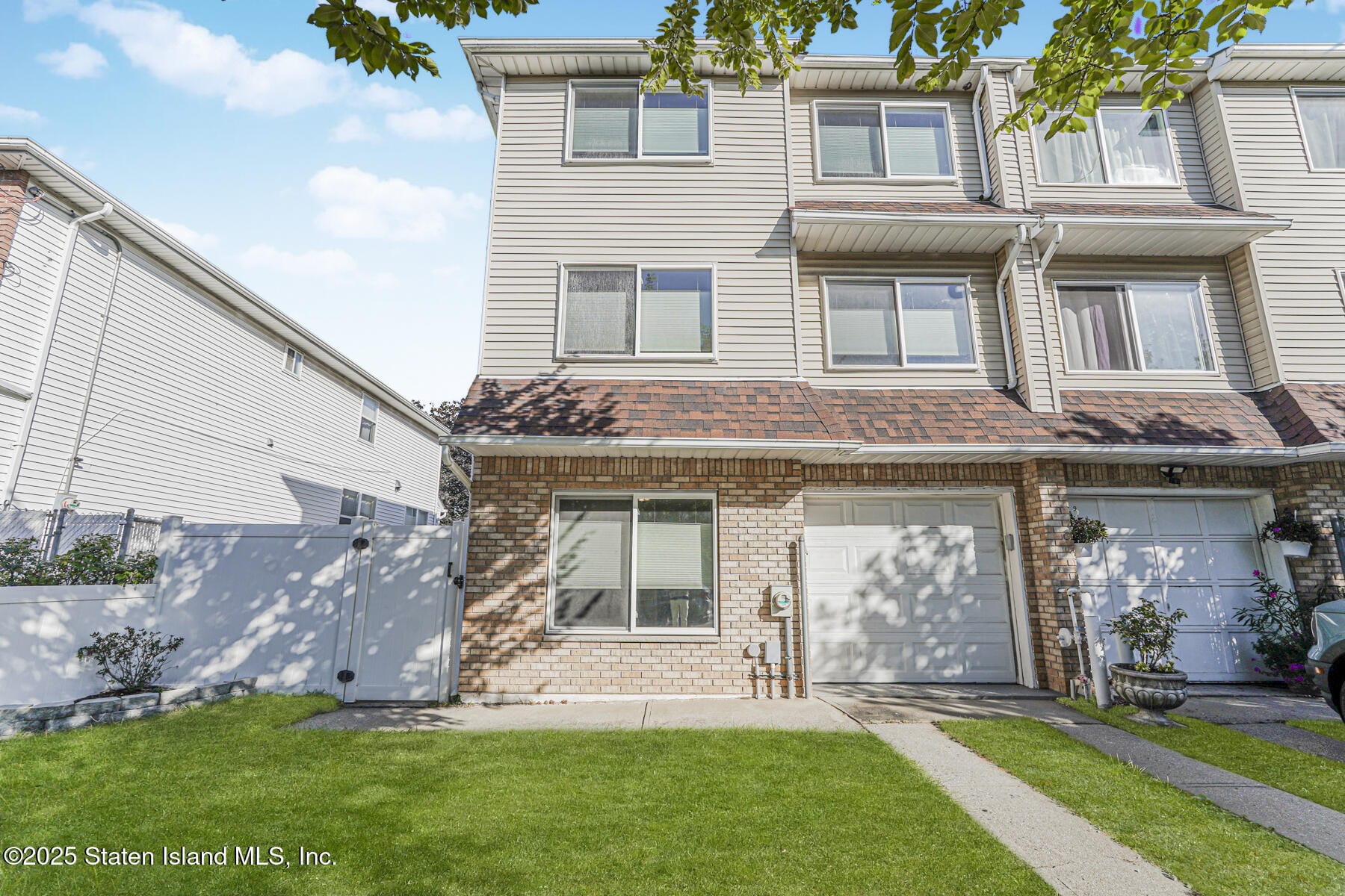 729 Correll Avenue Image 1