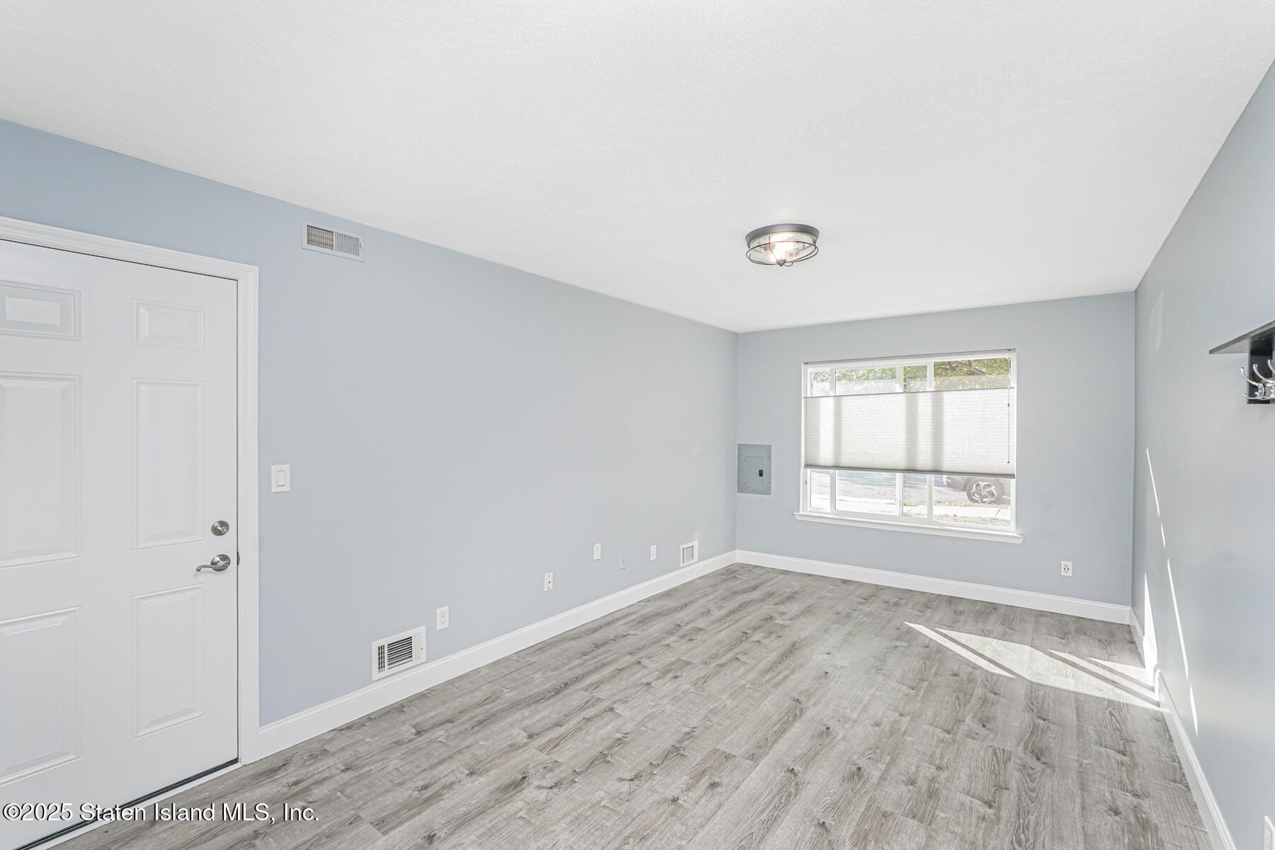 729 Correll Avenue Image 3