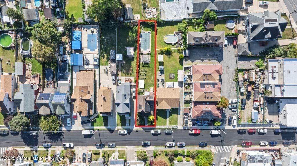 704 Delafield Avenue Image 3