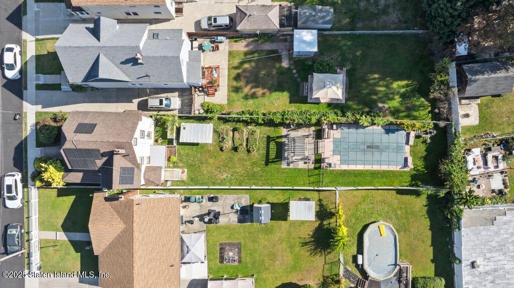 704 Delafield Avenue Image 4