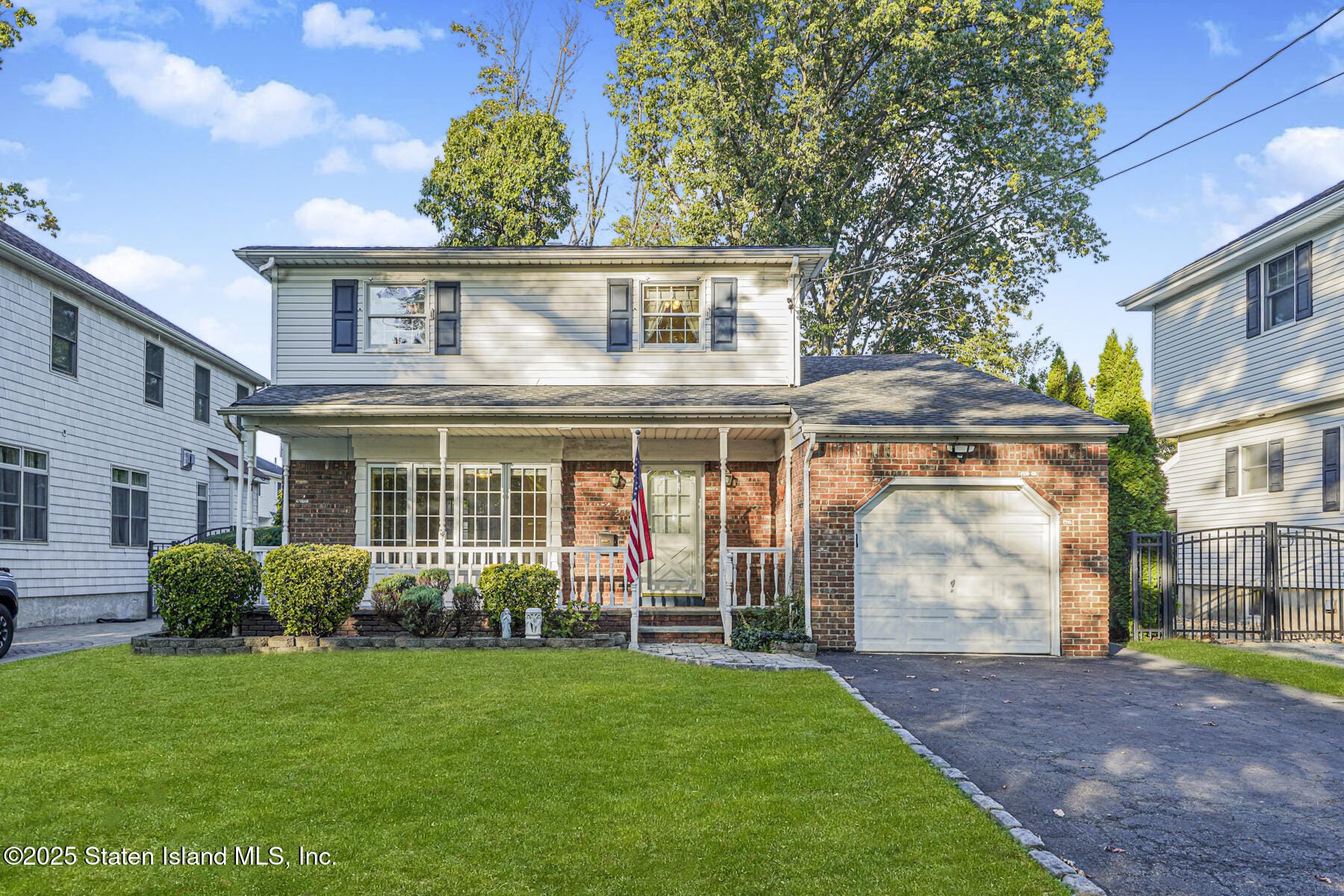 207 Oak Avenue Image 2