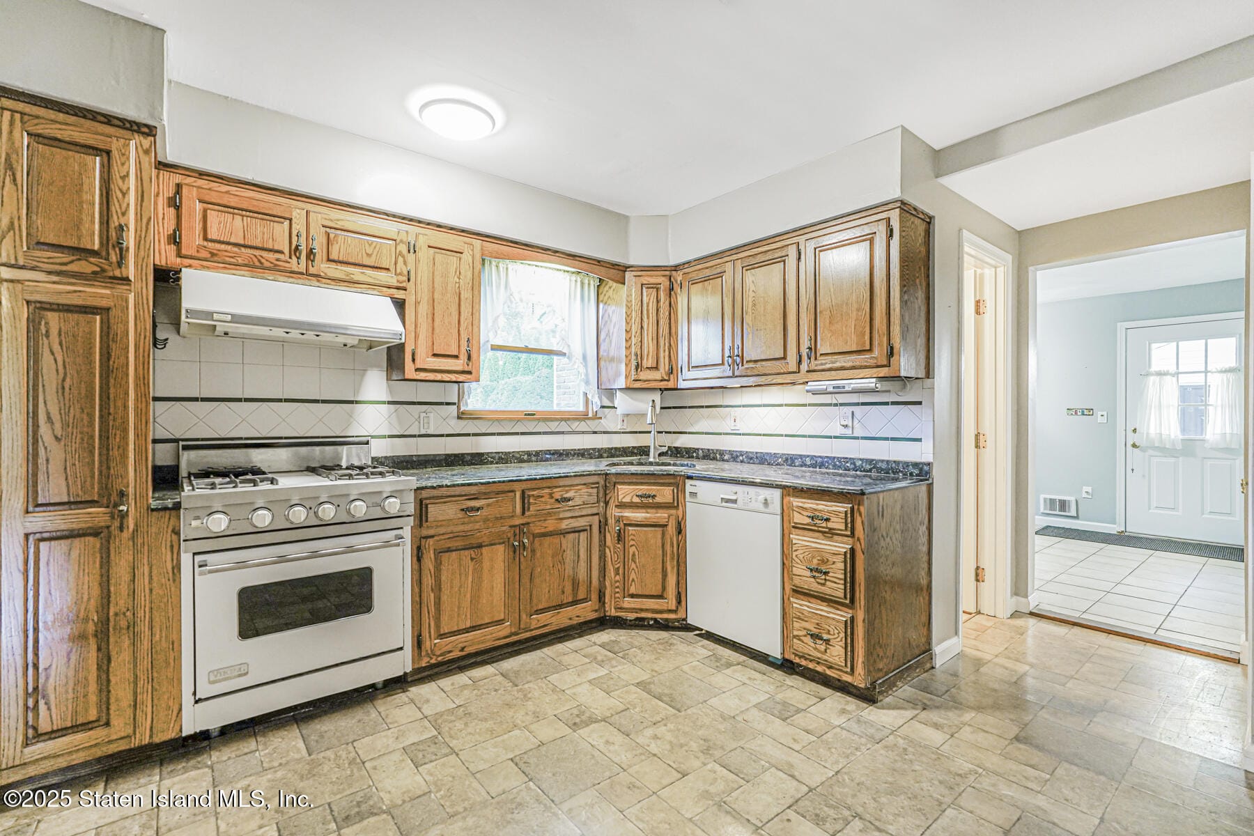 207 Oak Avenue, Staten Island, NY, 10306 image 13