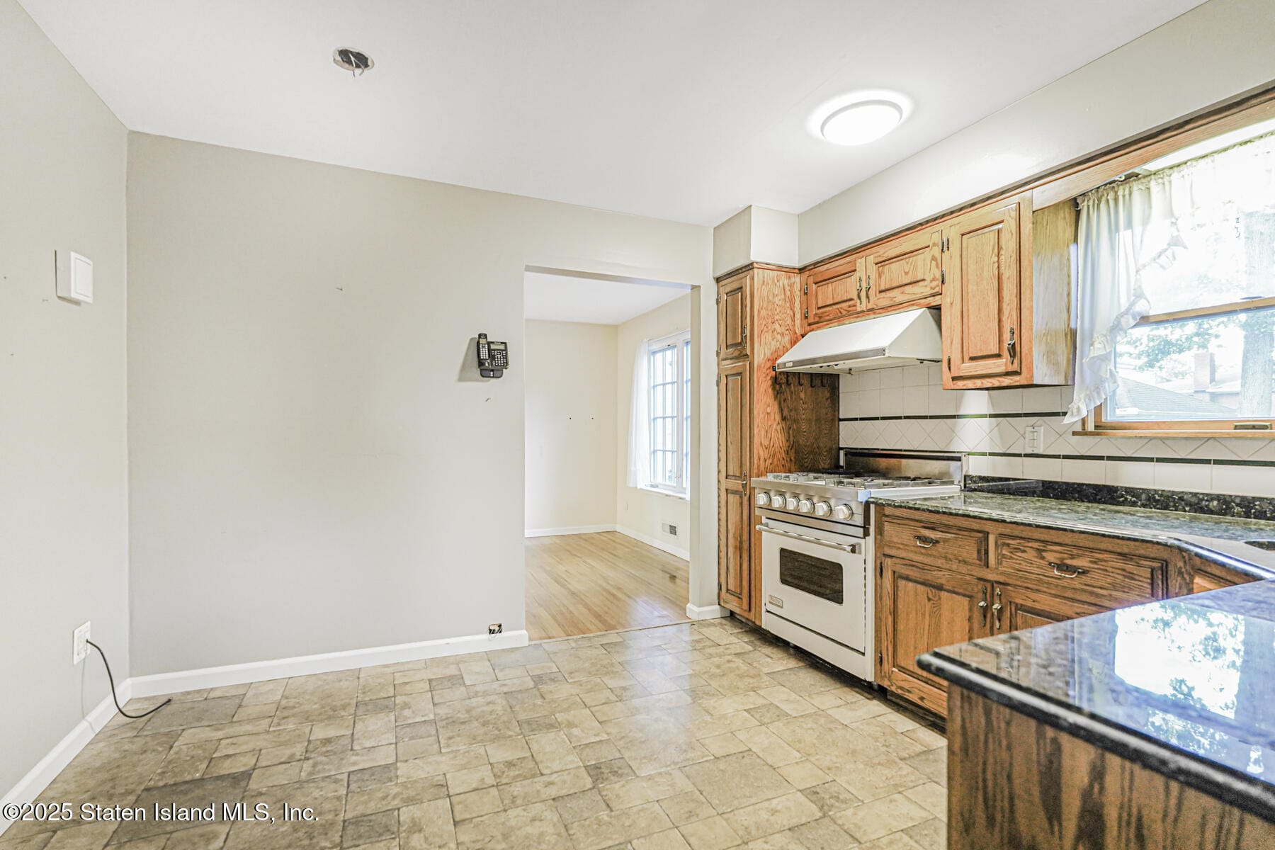 207 Oak Avenue, Staten Island, NY, 10306 image 15