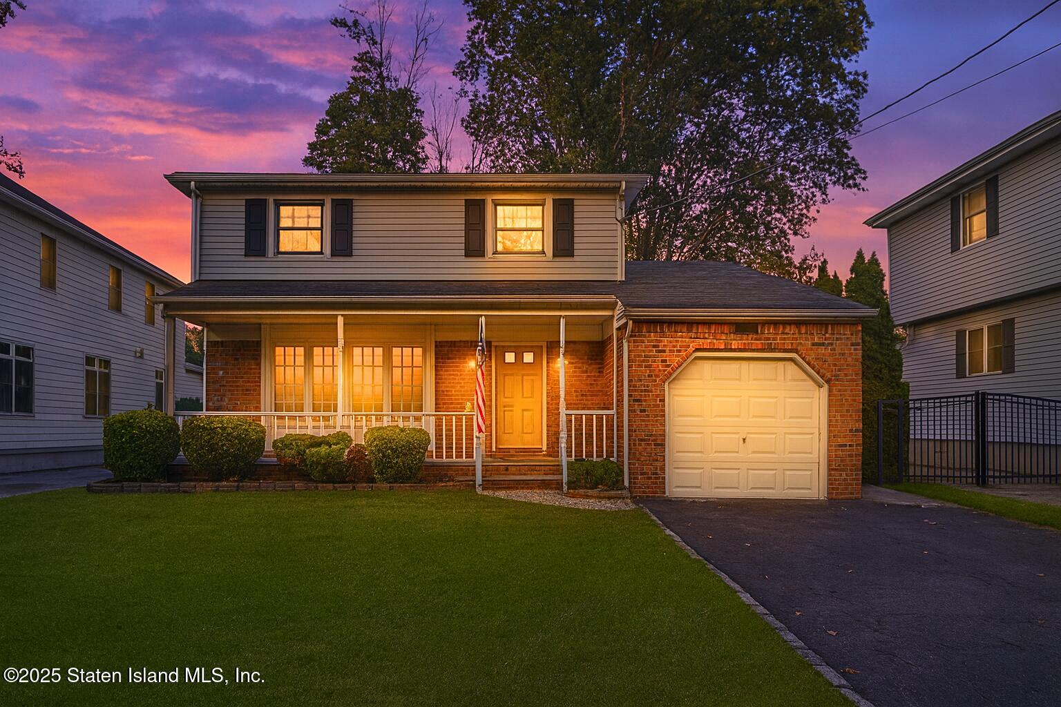 207 Oak Avenue Image 1