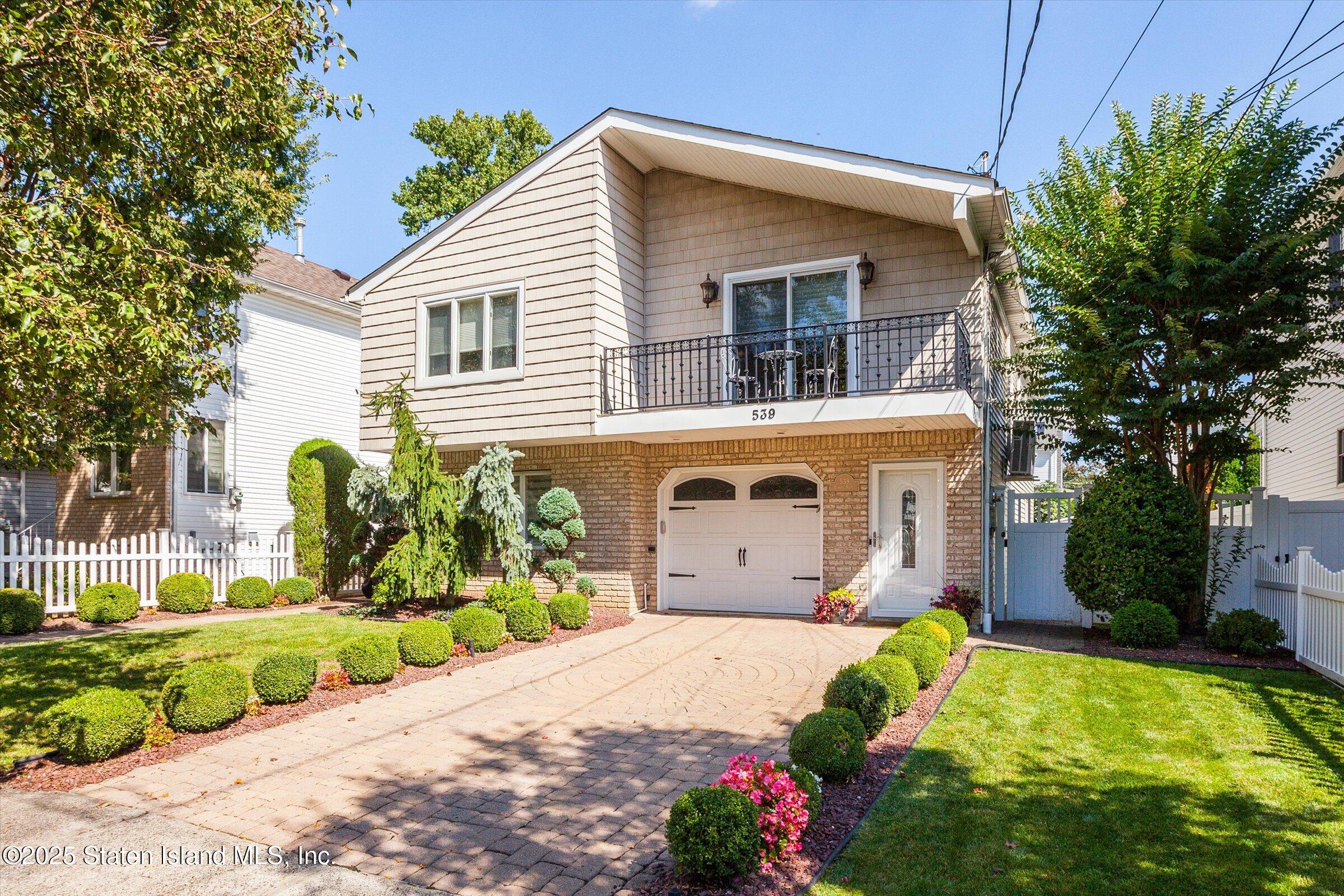 539 Yetman Avenue Image 1