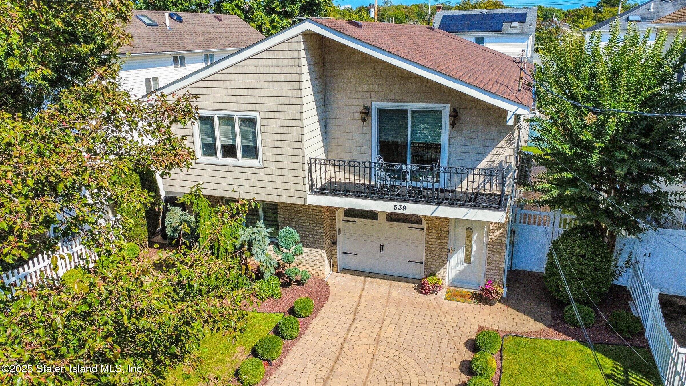 539 Yetman Avenue Image 2