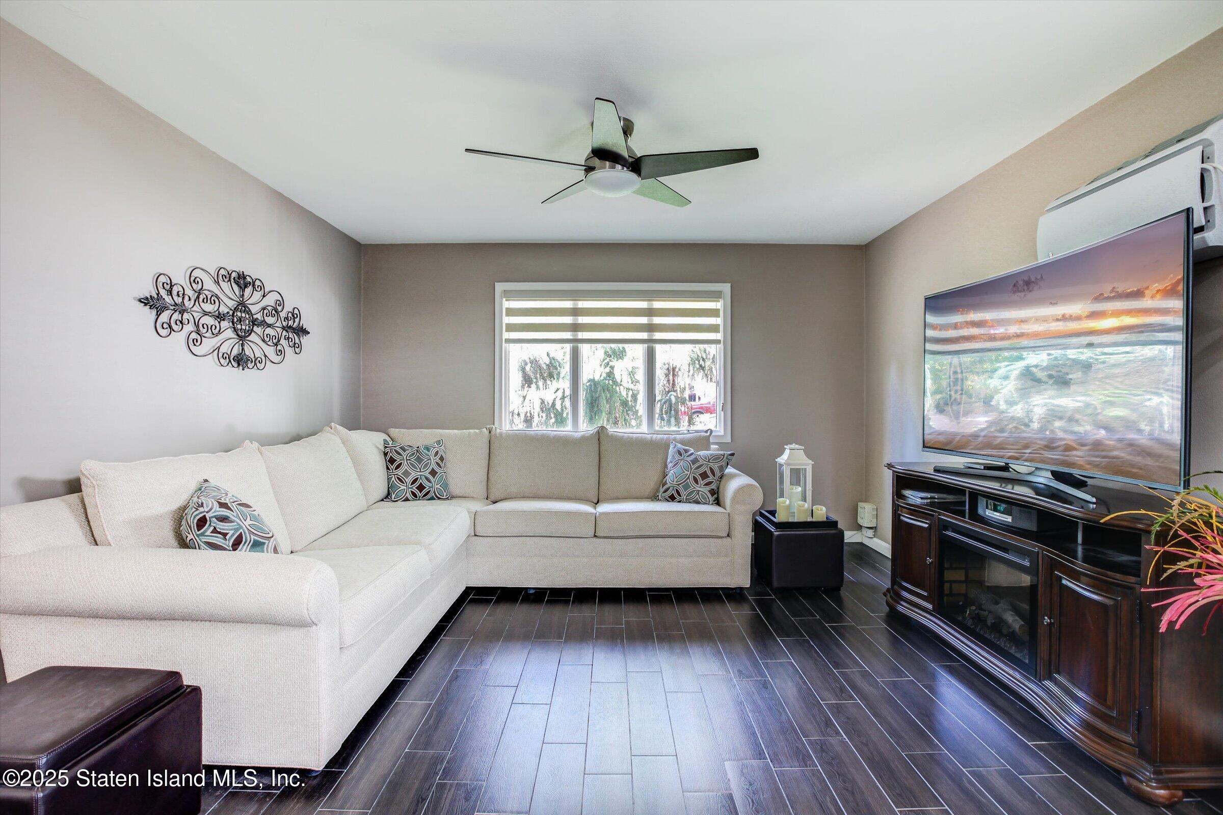 539 Yetman Avenue, Staten Island, NY, 10307 image 24