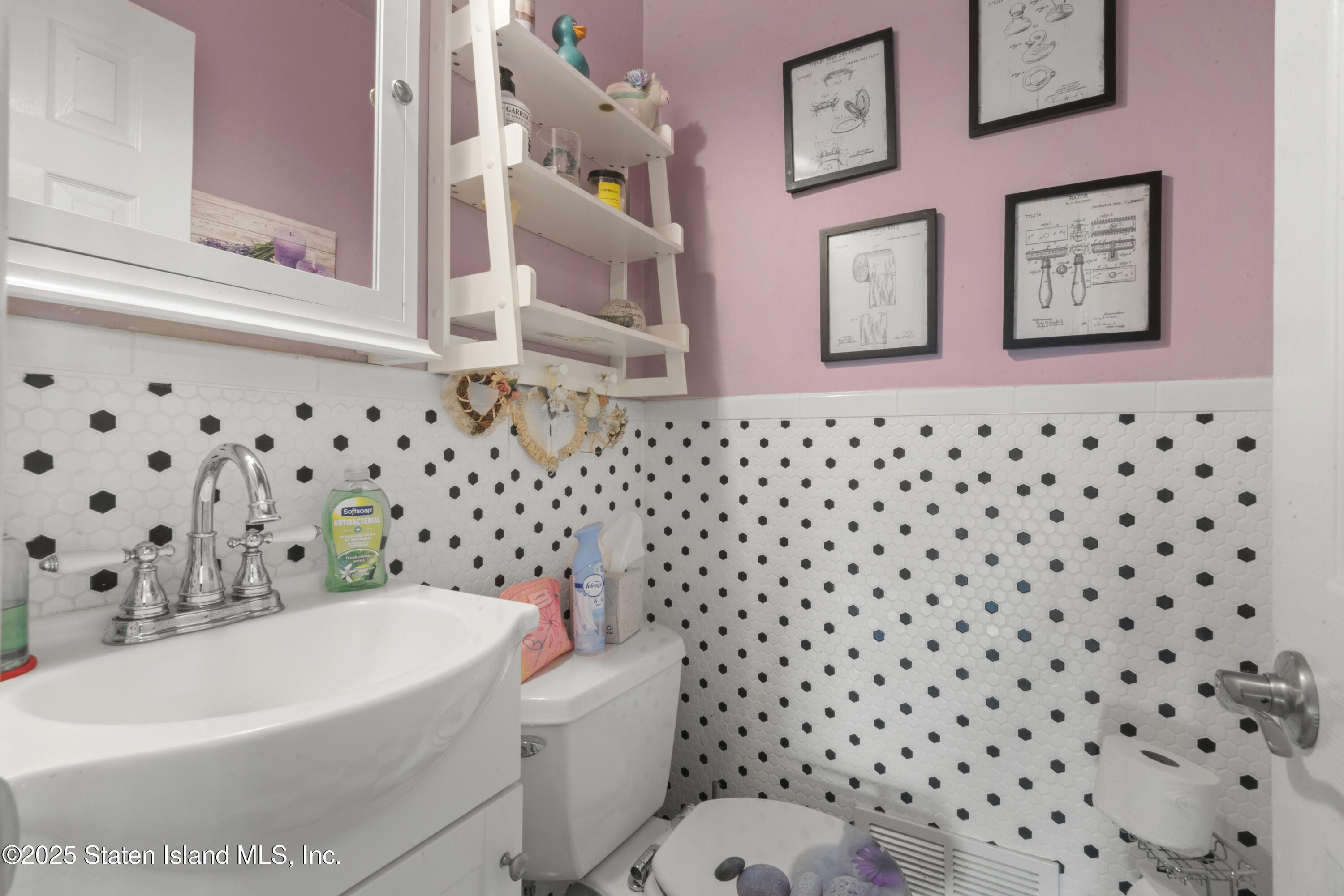 390 Montreal Avenue, Staten Island, NY, 10306 image 6