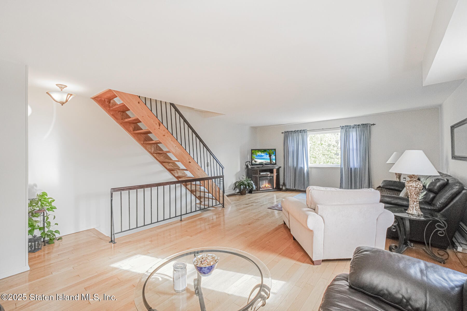 22 Crest Loop, Staten Island, NY, 10312 image 6