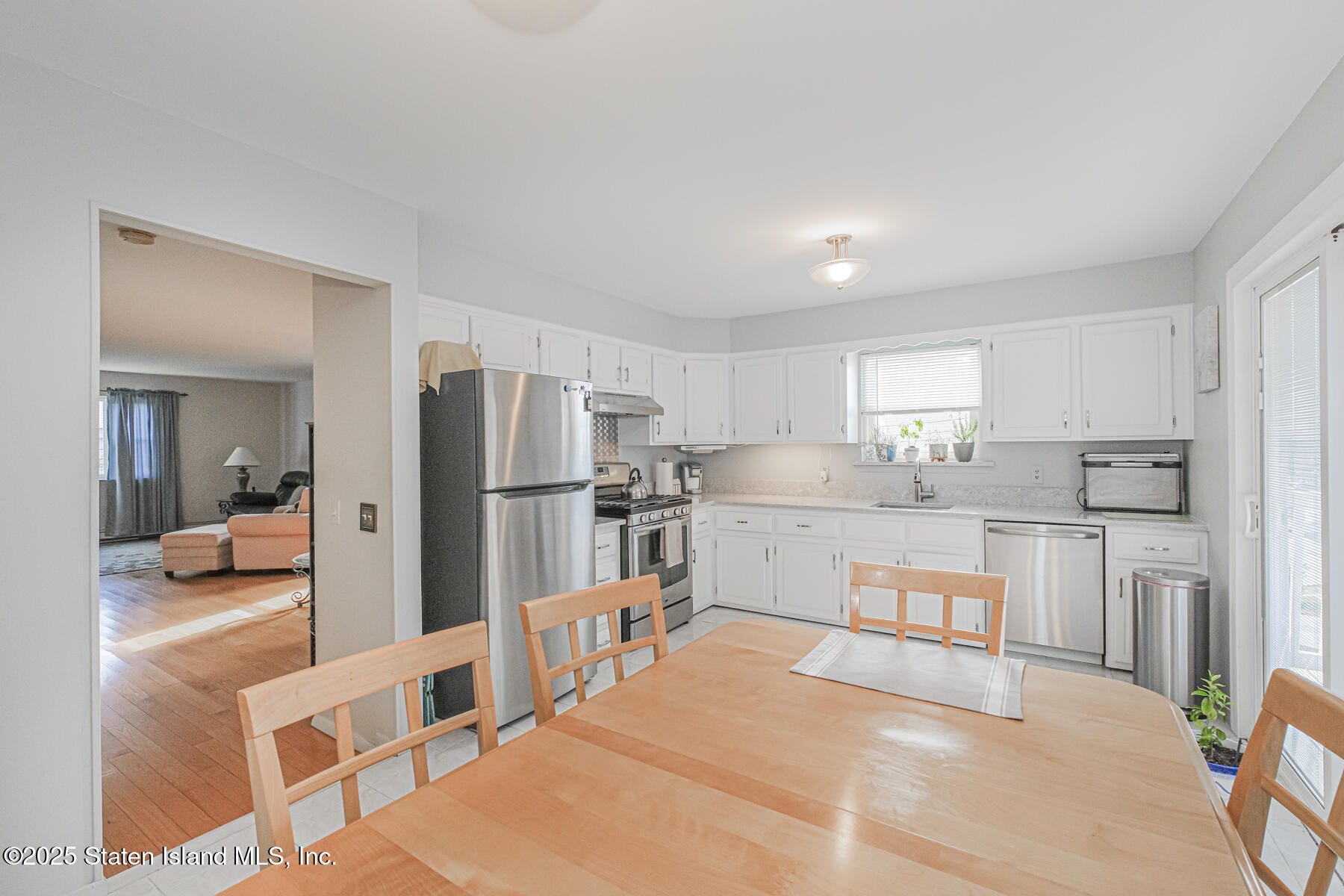 22 Crest Loop, Staten Island, NY, 10312 image 14