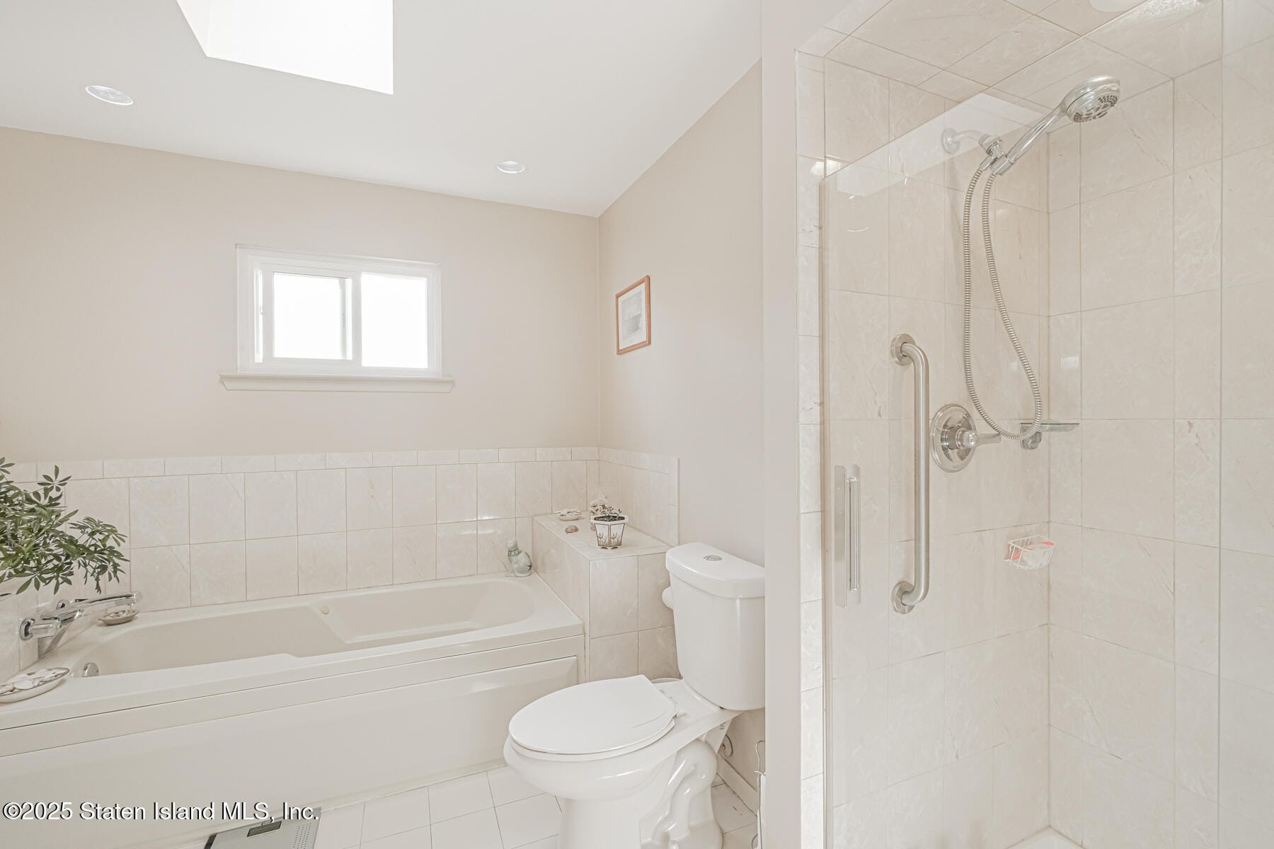 22 Crest Loop, Staten Island, NY, 10312 image 24