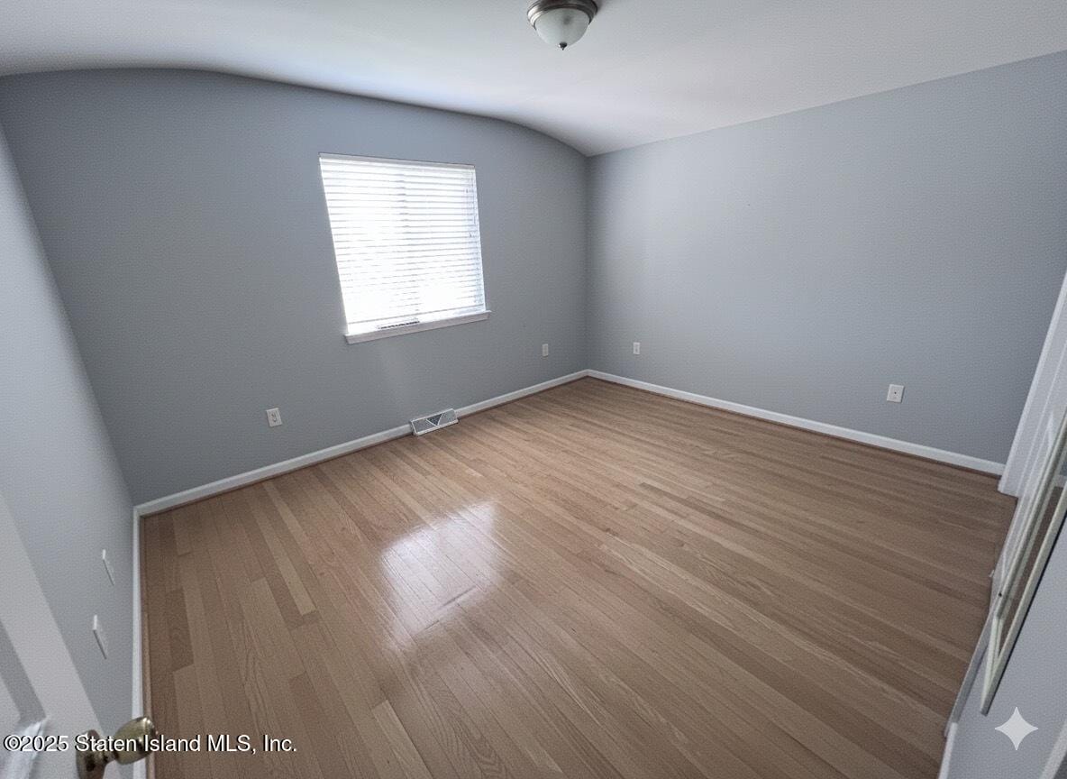 12 Reid Avenue, Staten Island, NY, 10305 image 9