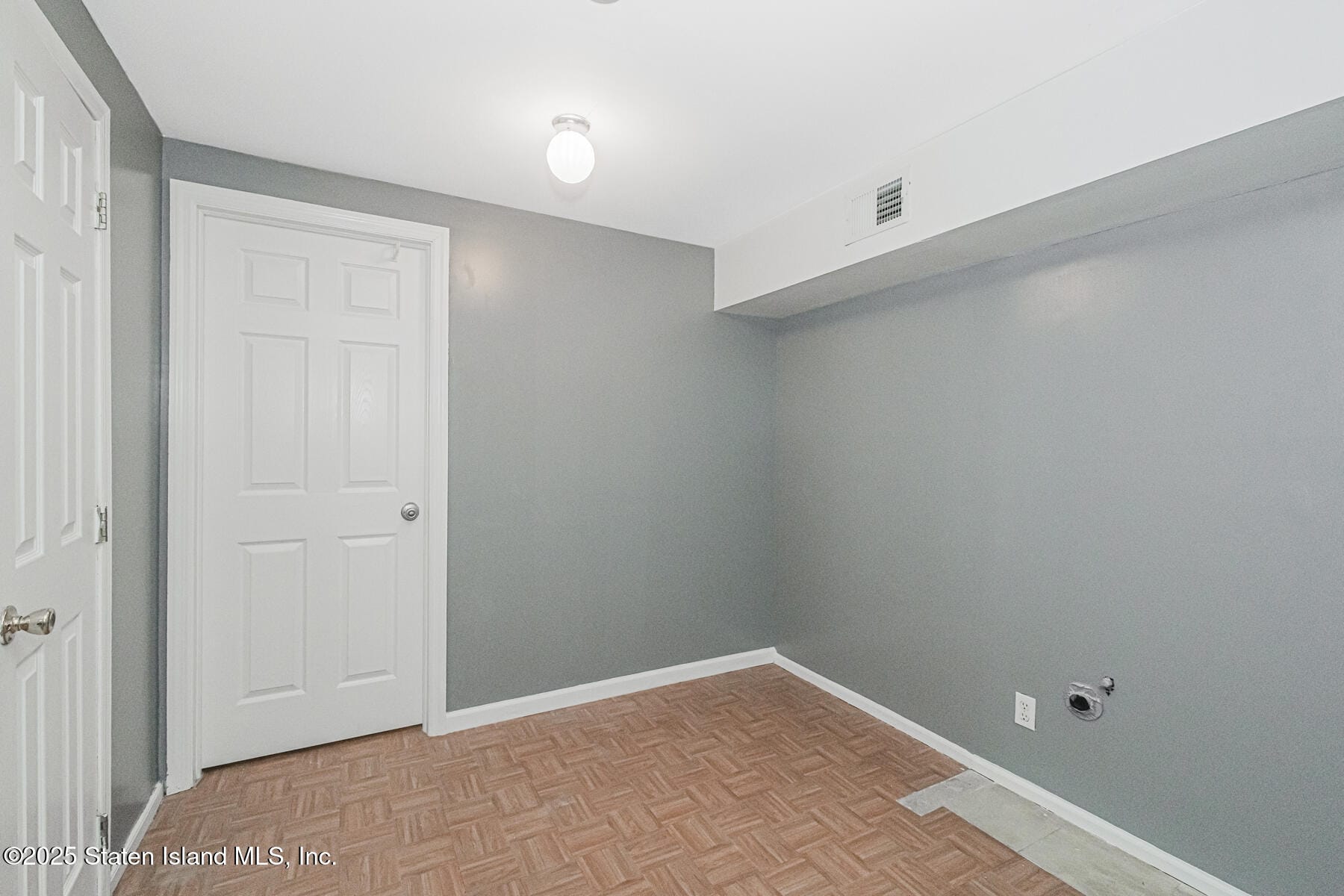 34 Lorraine Loop, Staten Island, NY, 10309 image 25