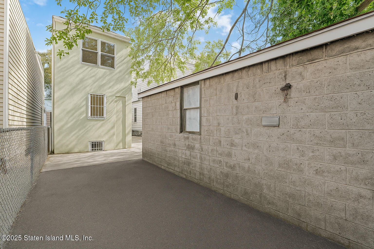 592 East 39th Street, Brooklyn, NY, 11203 image 24