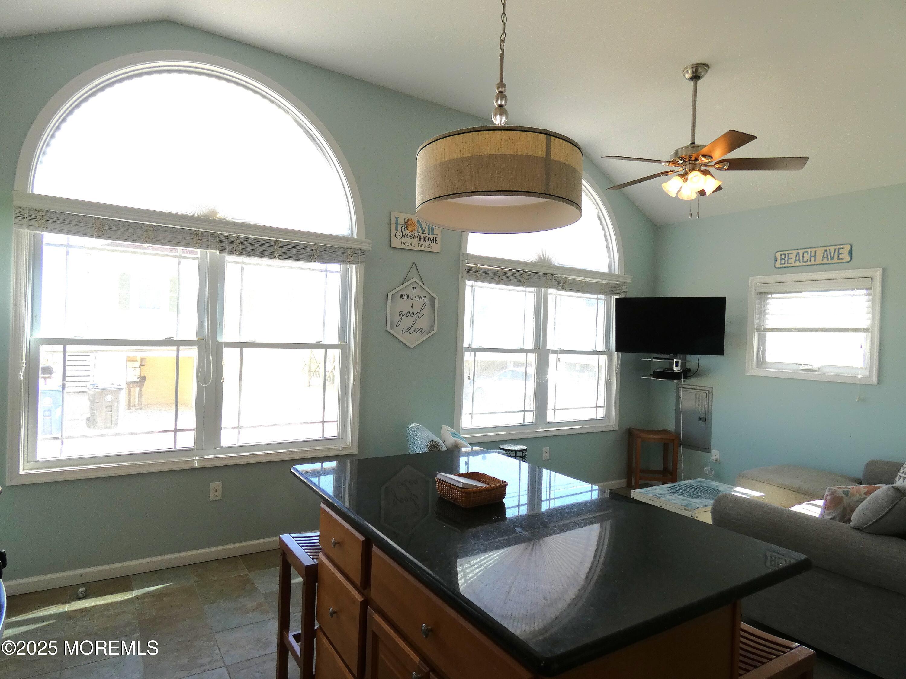 3311 Seaview Road Image 4