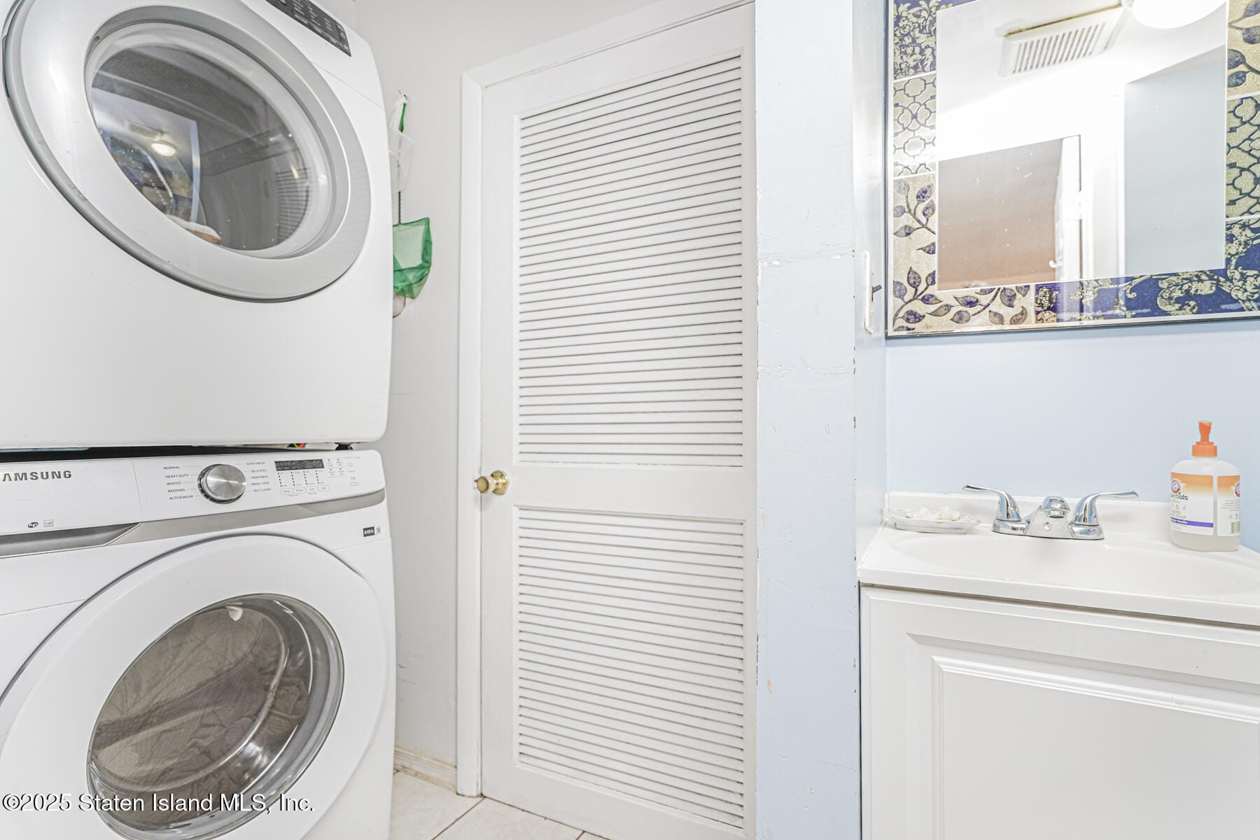 81 Selvin Loop A, Staten Island, NY, 10303 image 14