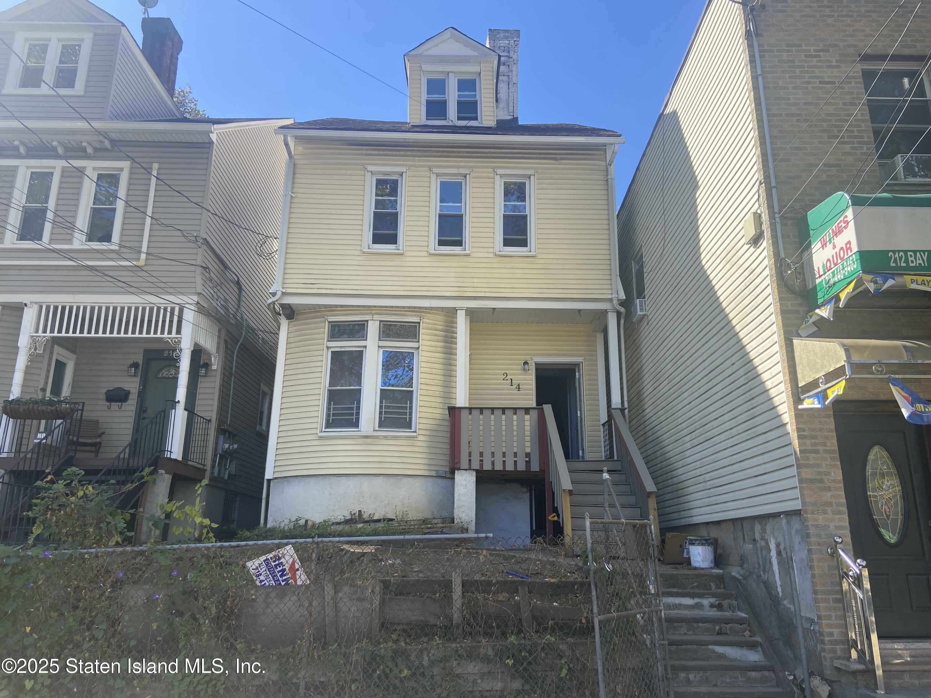 214 Bay Street, Staten Island, NY, 10301