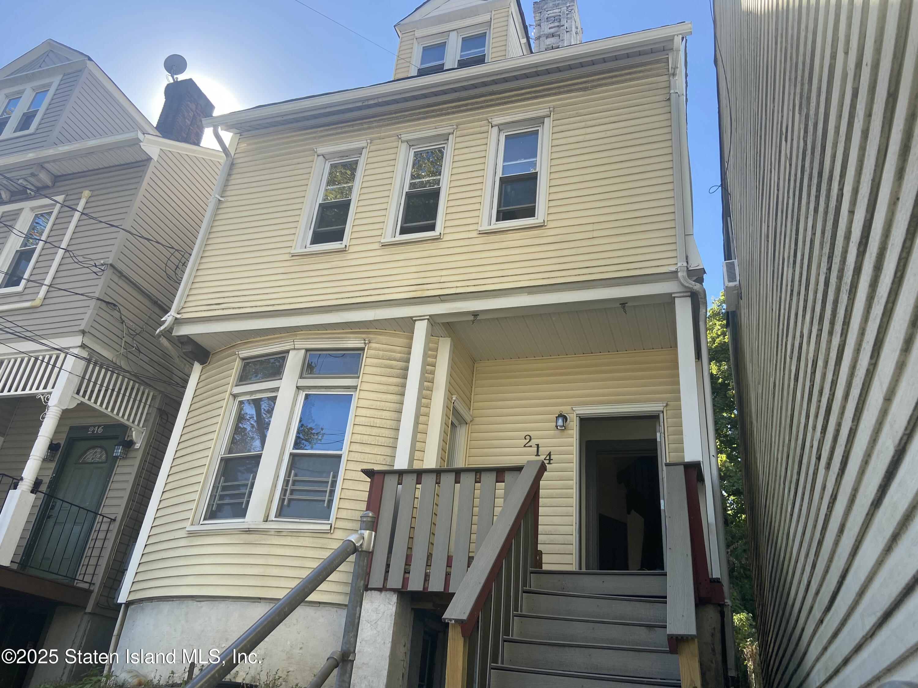 214 Bay Street Image 2